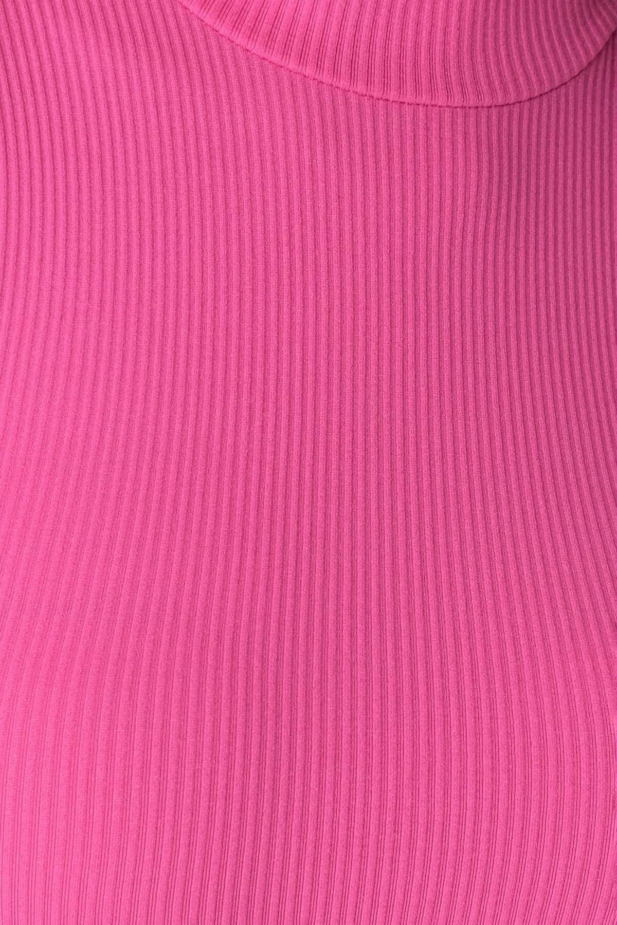 Fuchsia_Seamless-T-Shirt-addax