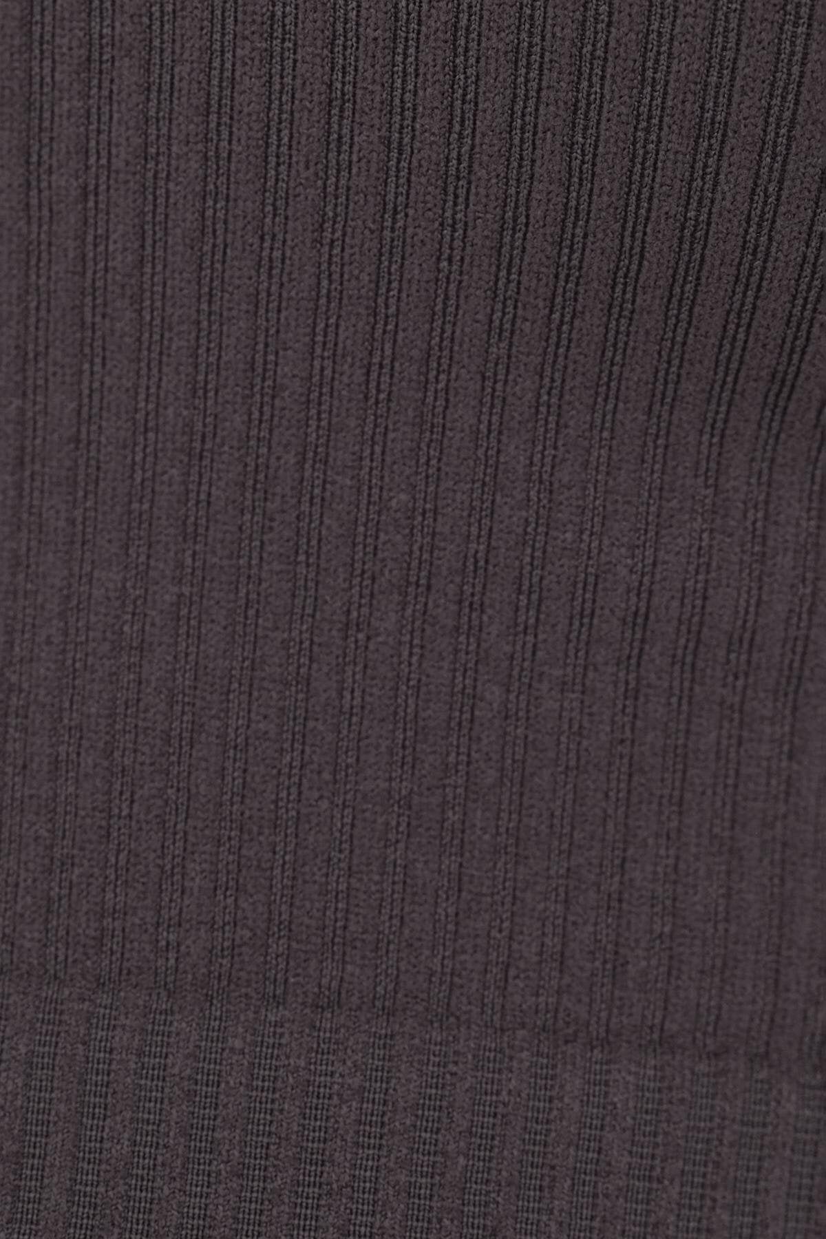 Charcoal_Seamless-T-Shirt-addax