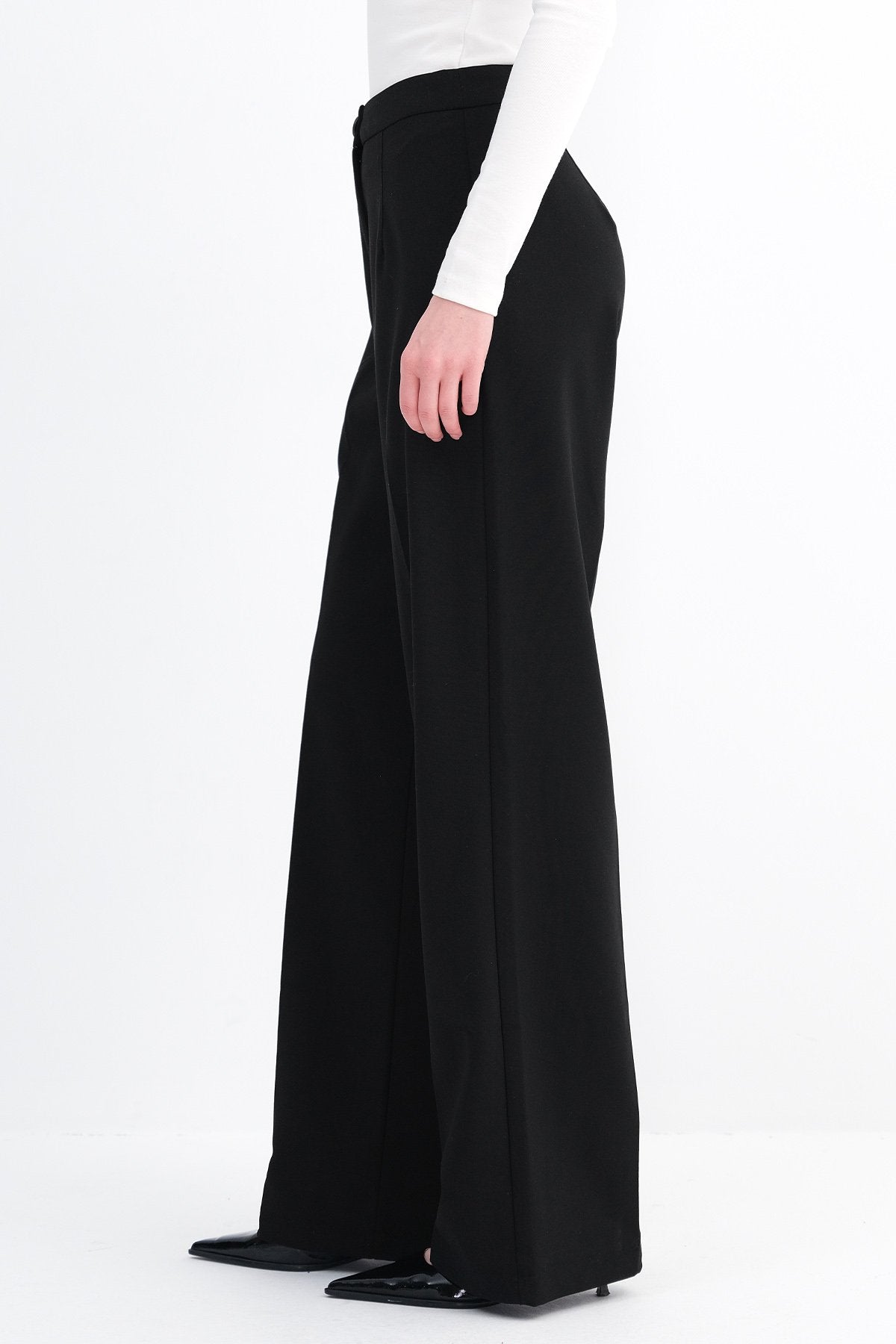 Black_High-Waisted-Wide-Leg-Trousers-addax