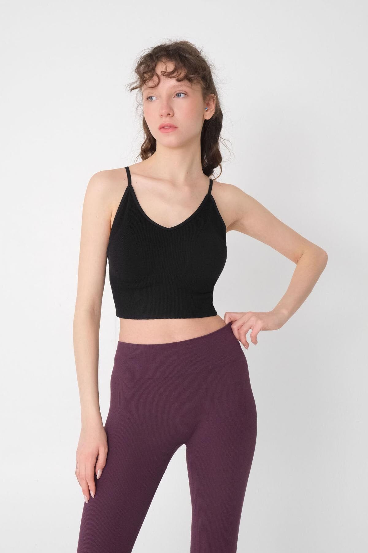 Black_V-Neck-Seamless-Crop-Top-addax