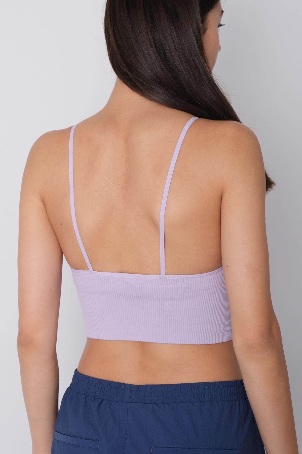 Lilac_V-Neck-Seamless-Crop-Top-addax