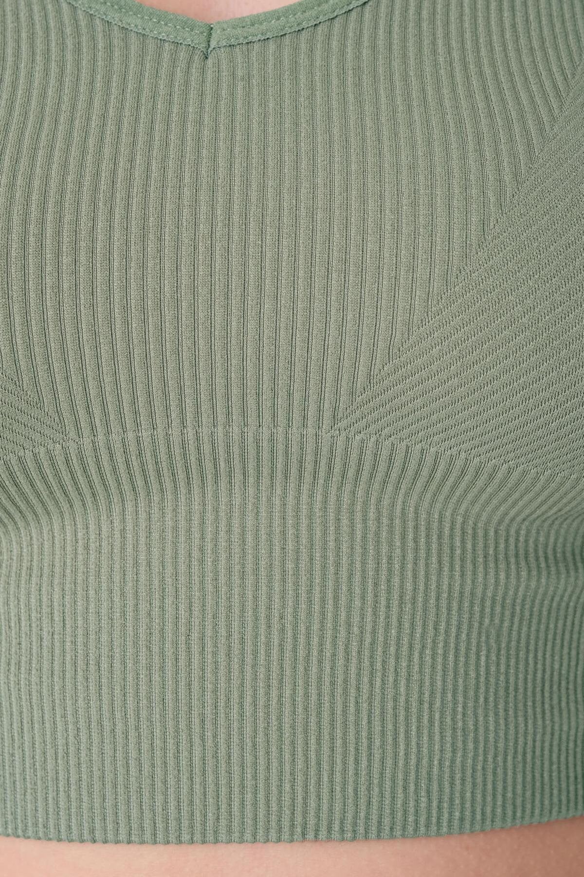 Khaki_V-Neck-Seamless-Crop-Top-addax