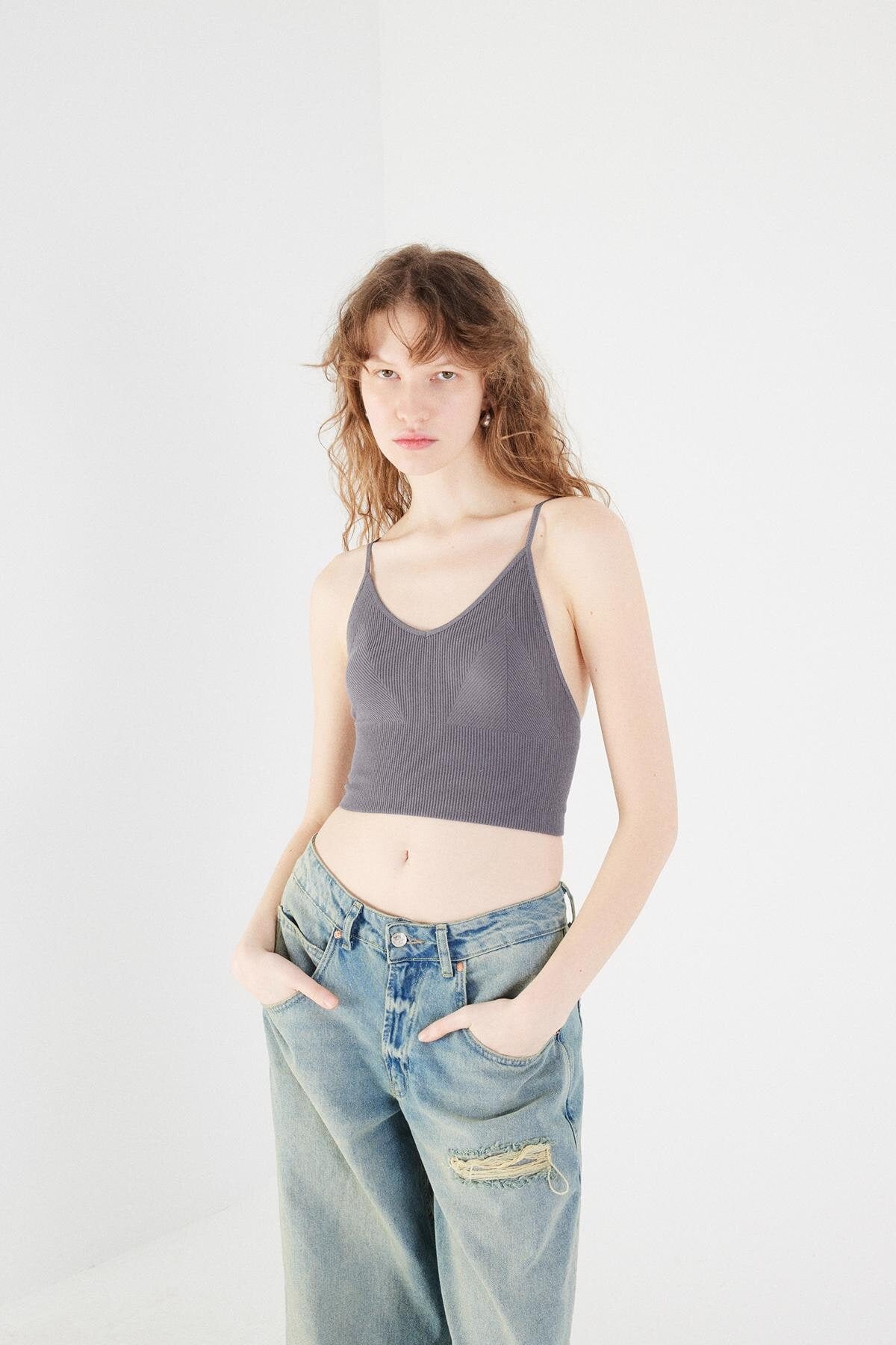 Charcoal_V-Neck-Seamless-Crop-Top-addax
