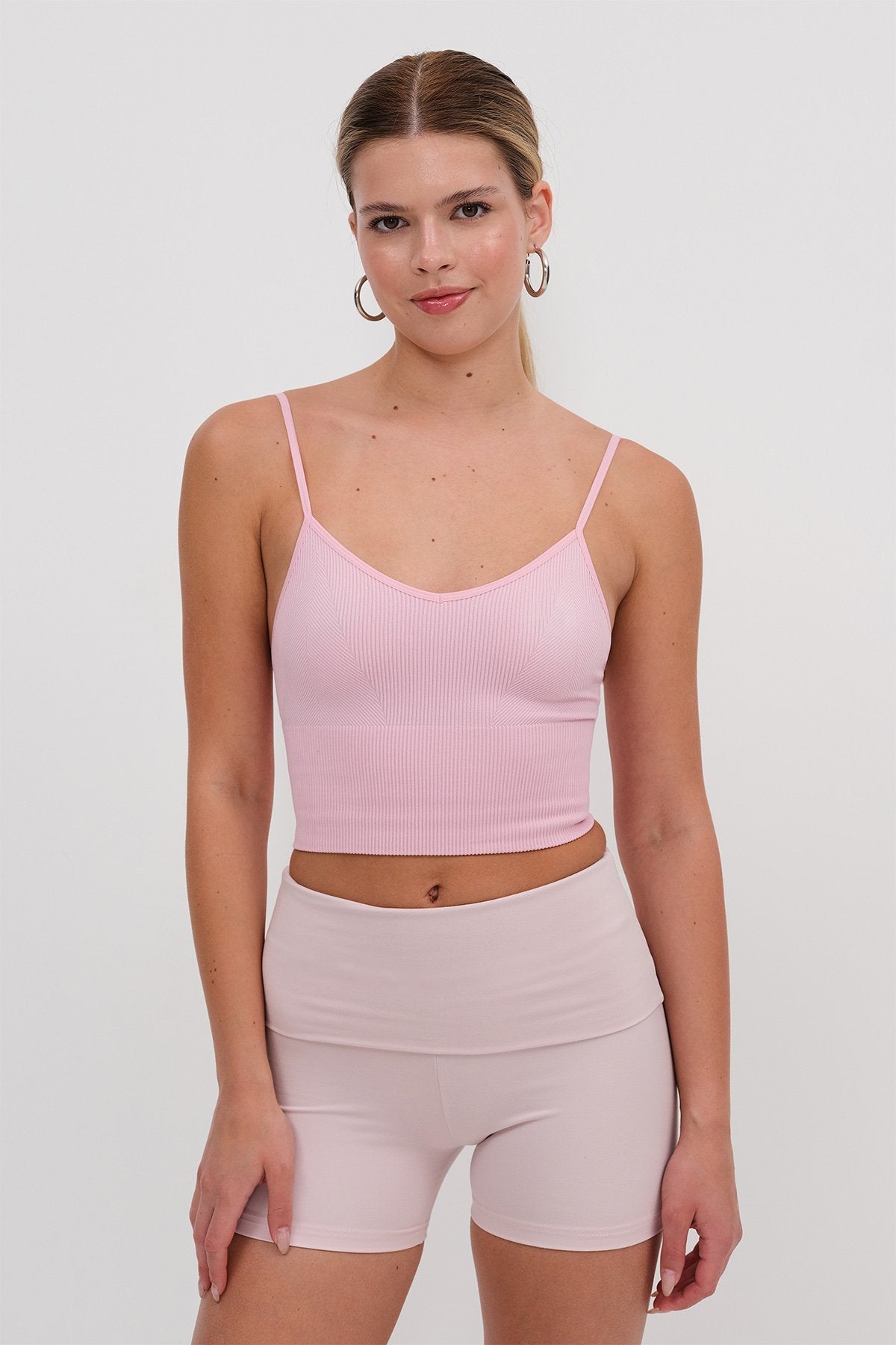 Begonia_V-Neck-Seamless-Crop-Top-addax