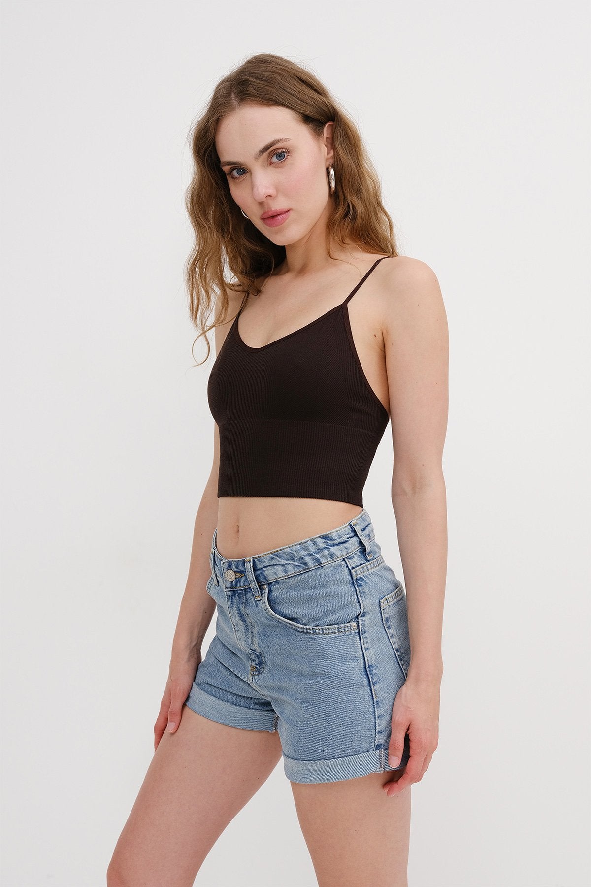 Bitter-Coffee_V-Neck-Seamless-Crop-Top-addax