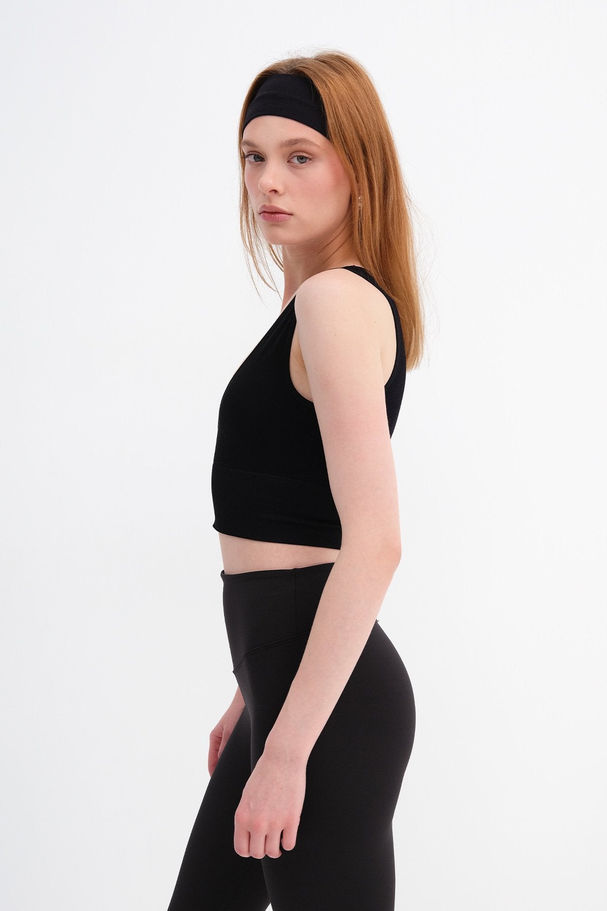 Black_V-Neck-Thick-Strapped-Seamless-Crop-addax