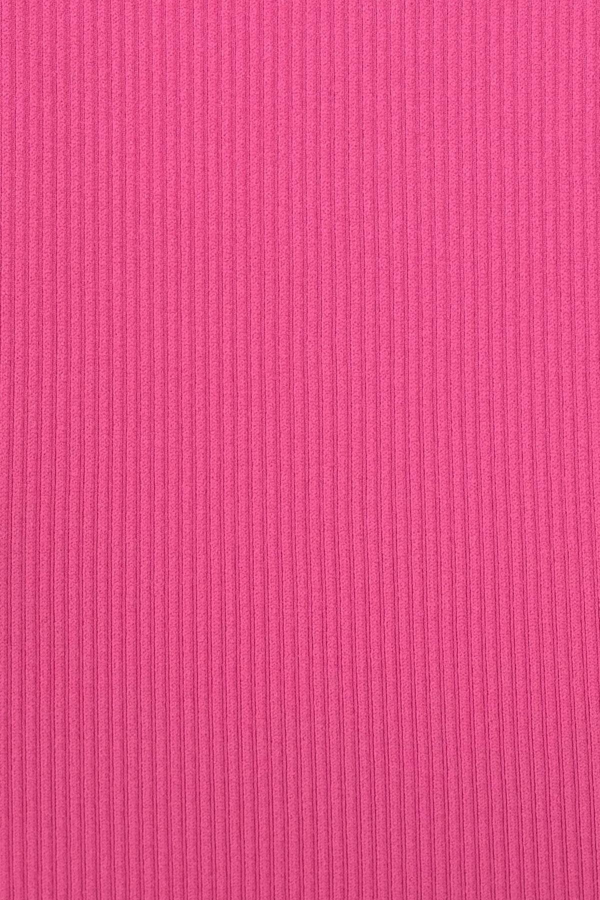 Fuchsia_V-Neck-Thick-Strapped-Seamless-Crop-addax