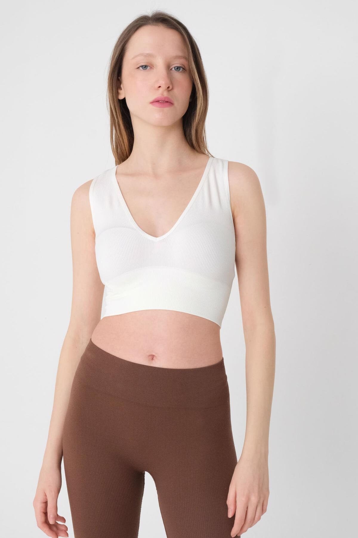 Ecru_V-Neck-Thick-Strapped-Seamless-Crop-addax
