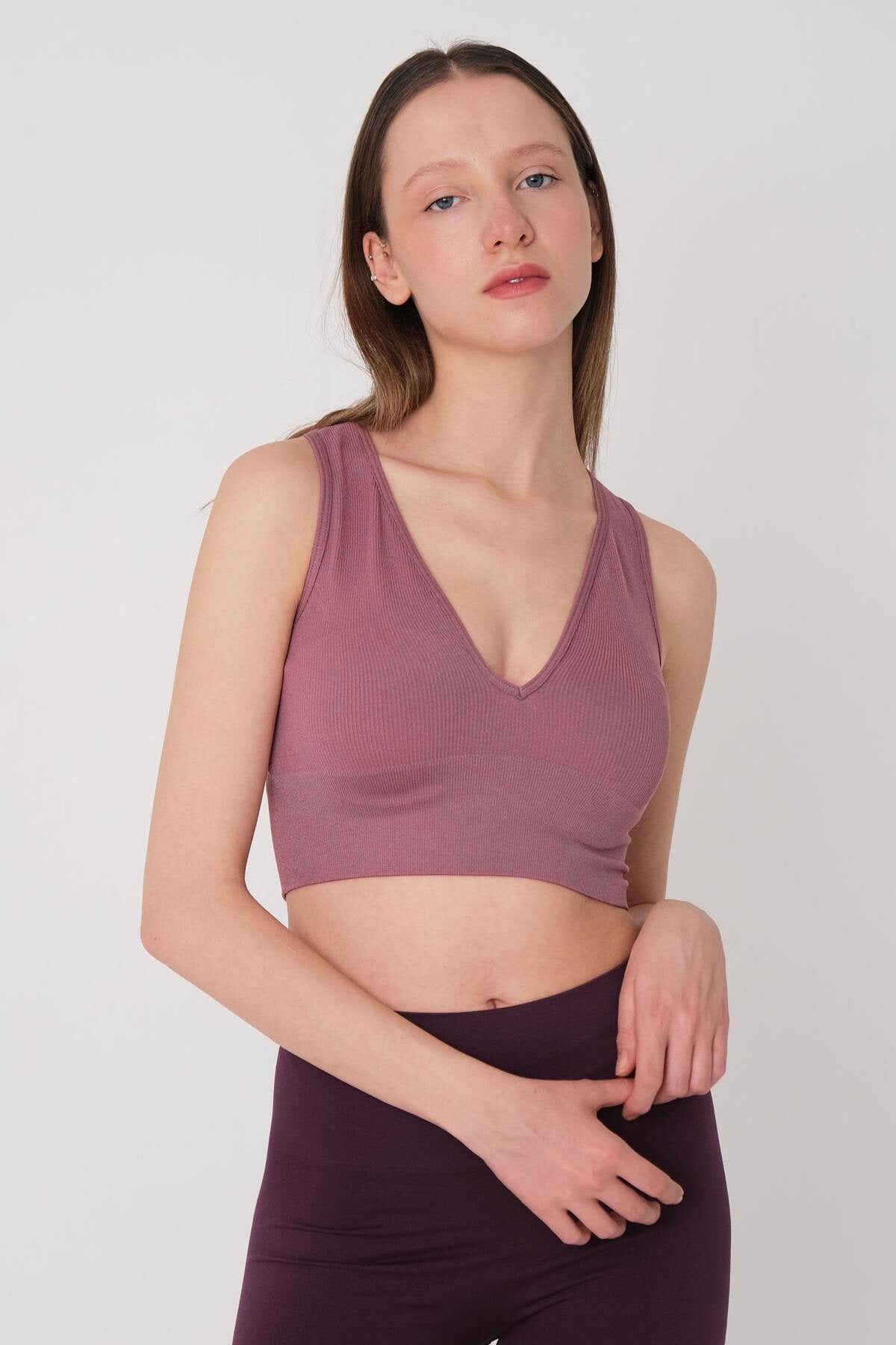 Iris_V-Neck-Thick-Strapped-Seamless-Crop-addax