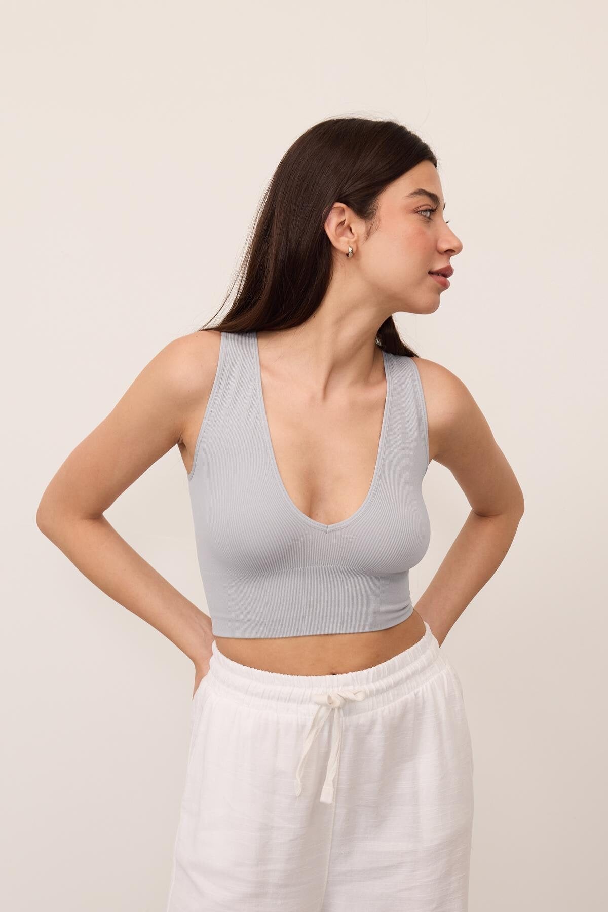 New-Grey_V-Neck-Thick-Strapped-Seamless-Crop-addax