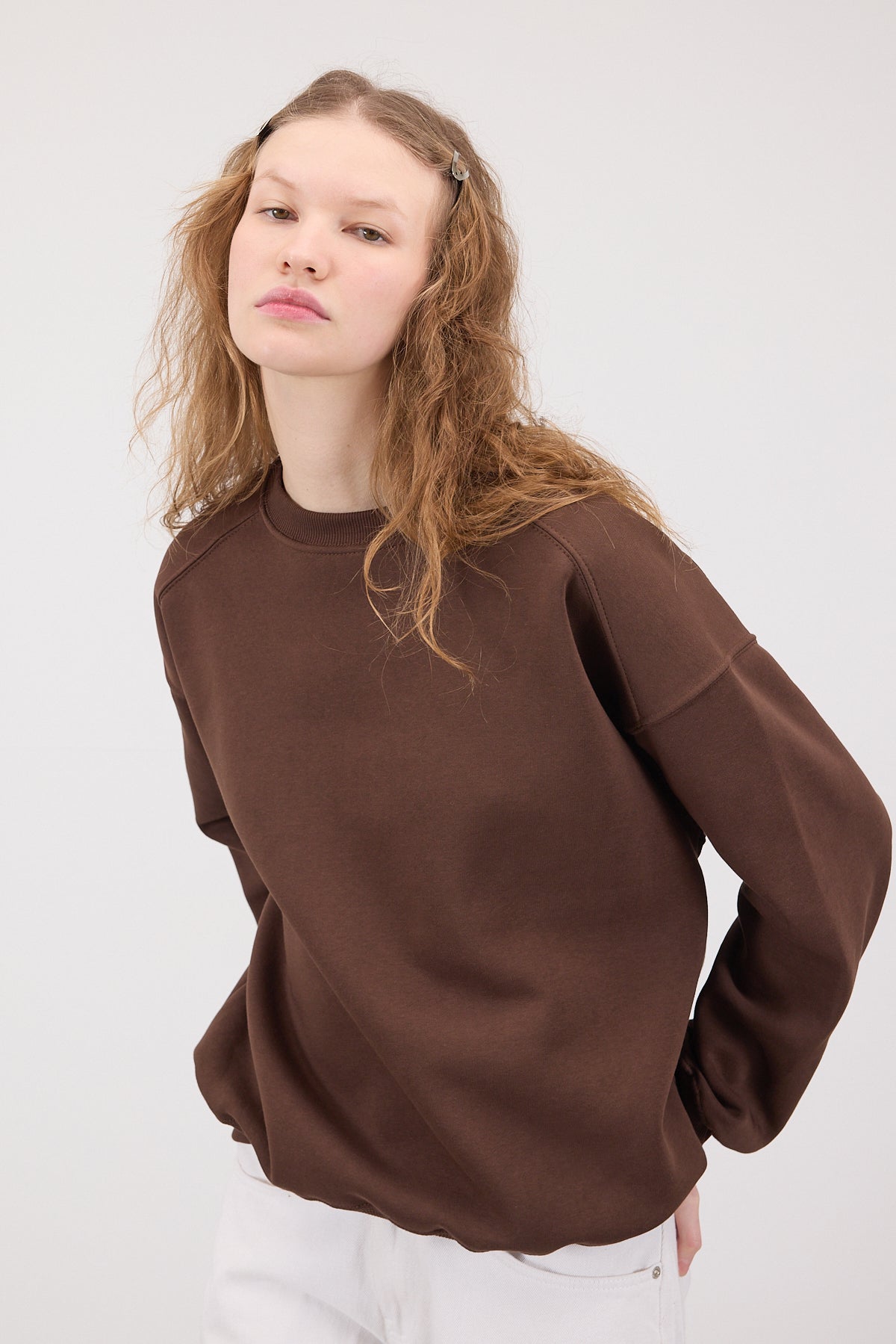 Brown_Round-Neck-Basic-Sweatshirt-addax