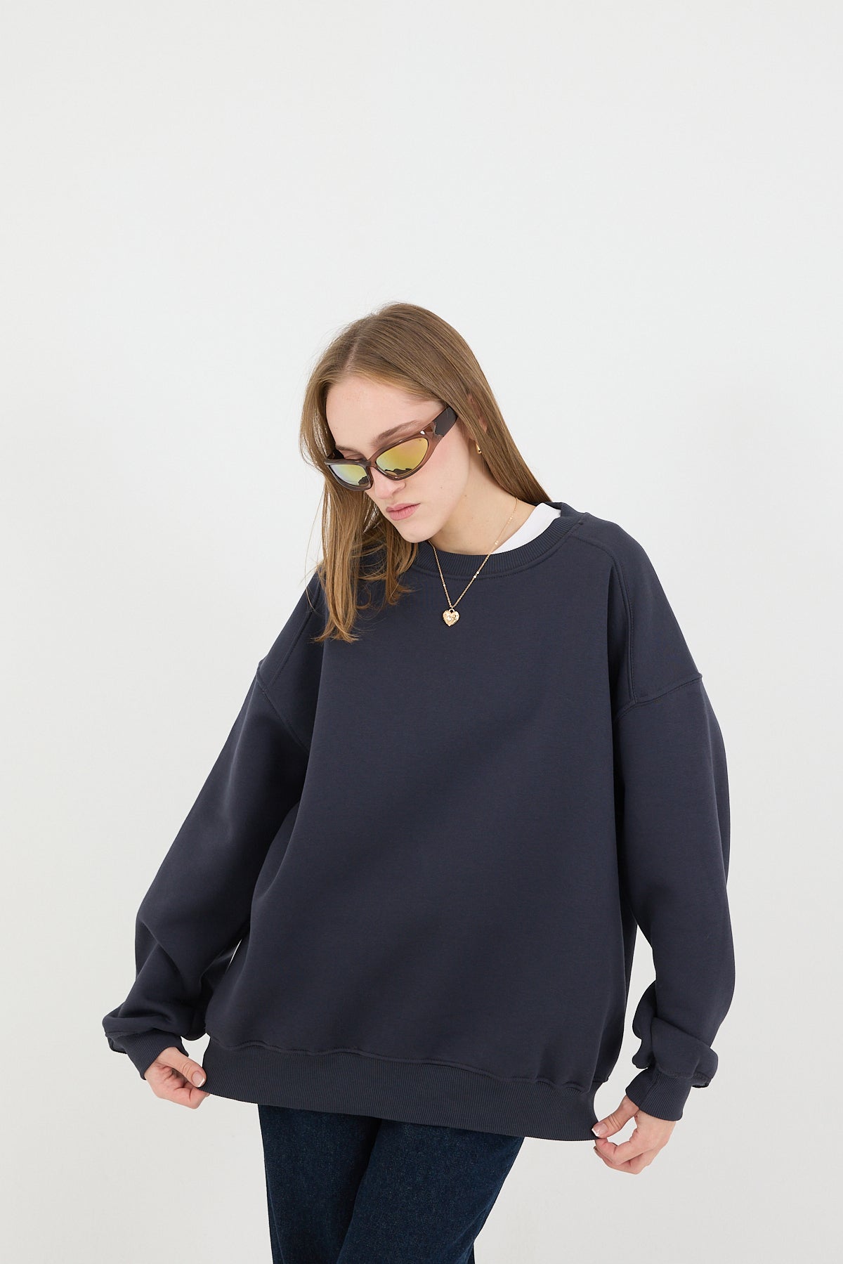 Charcoal_Round-Neck-Basic-Sweatshirt-addax