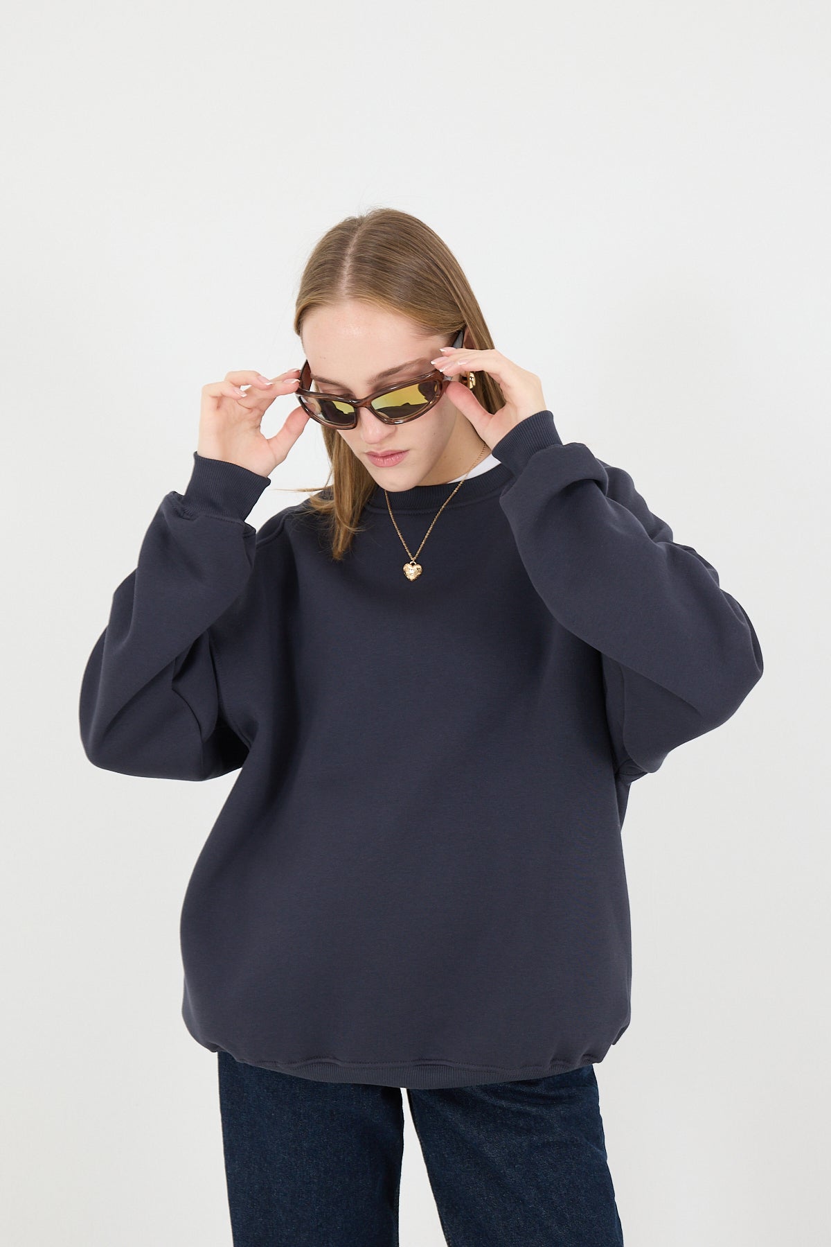 Charcoal_Round-Neck-Basic-Sweatshirt-addax