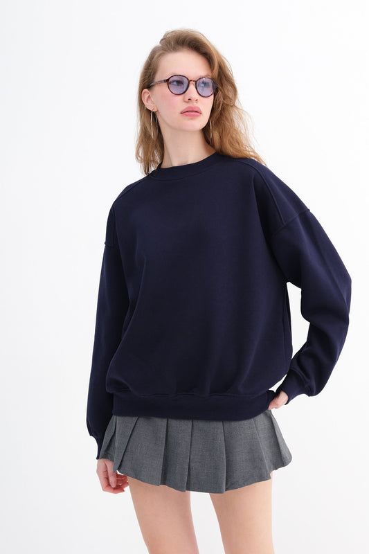 Round Neck Basic Sweatshirt