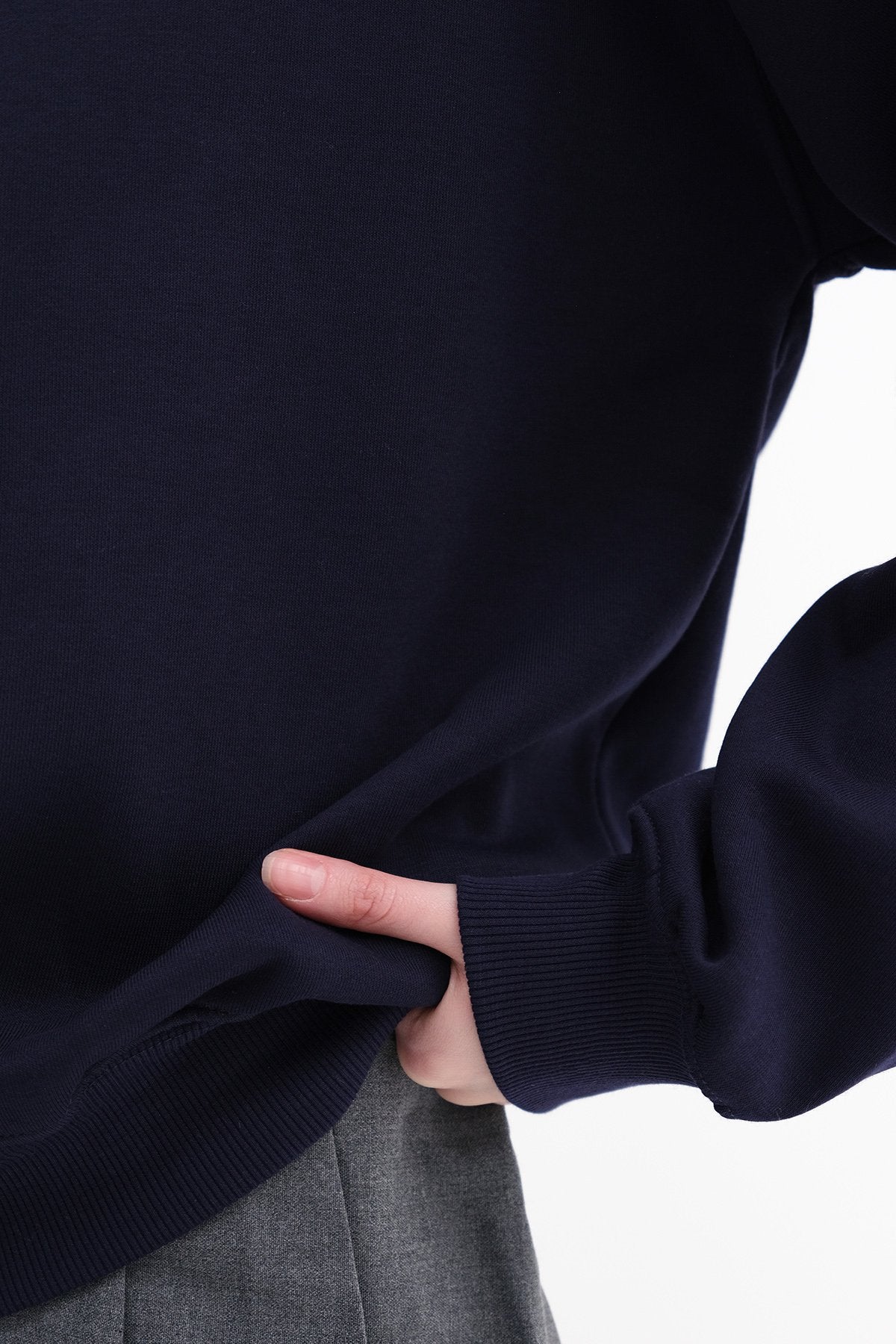 Night-Blue_Round-Neck-Basic-Sweatshirt-addax