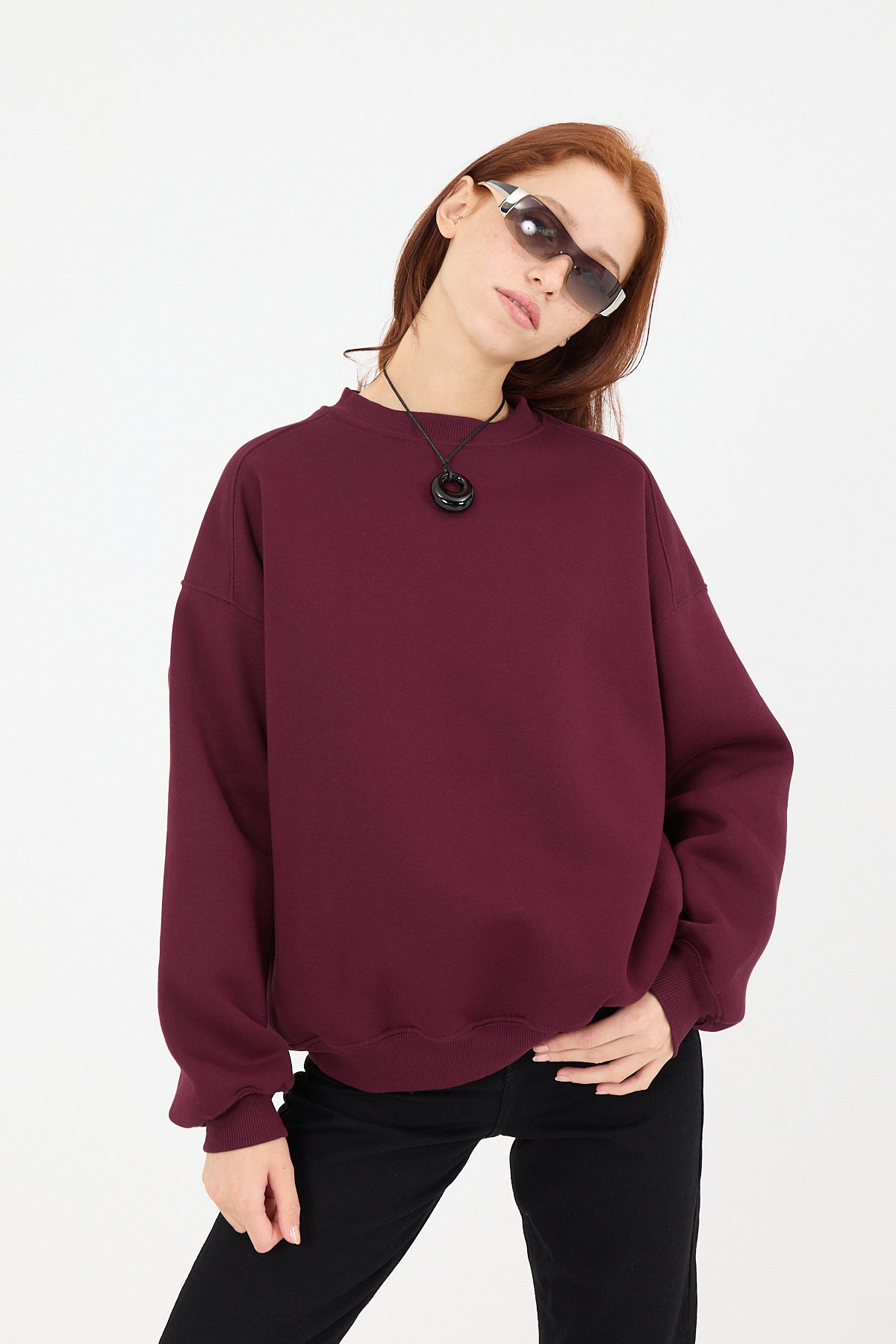 Burgundy_Round-Neck-Basic-Sweatshirt-addax