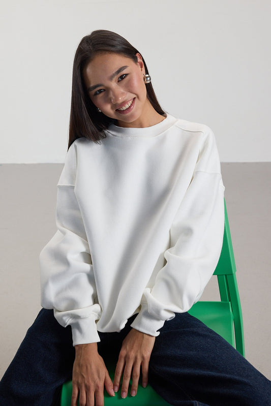 Ecru_Round-Neck-Basic-Sweatshirt-addax