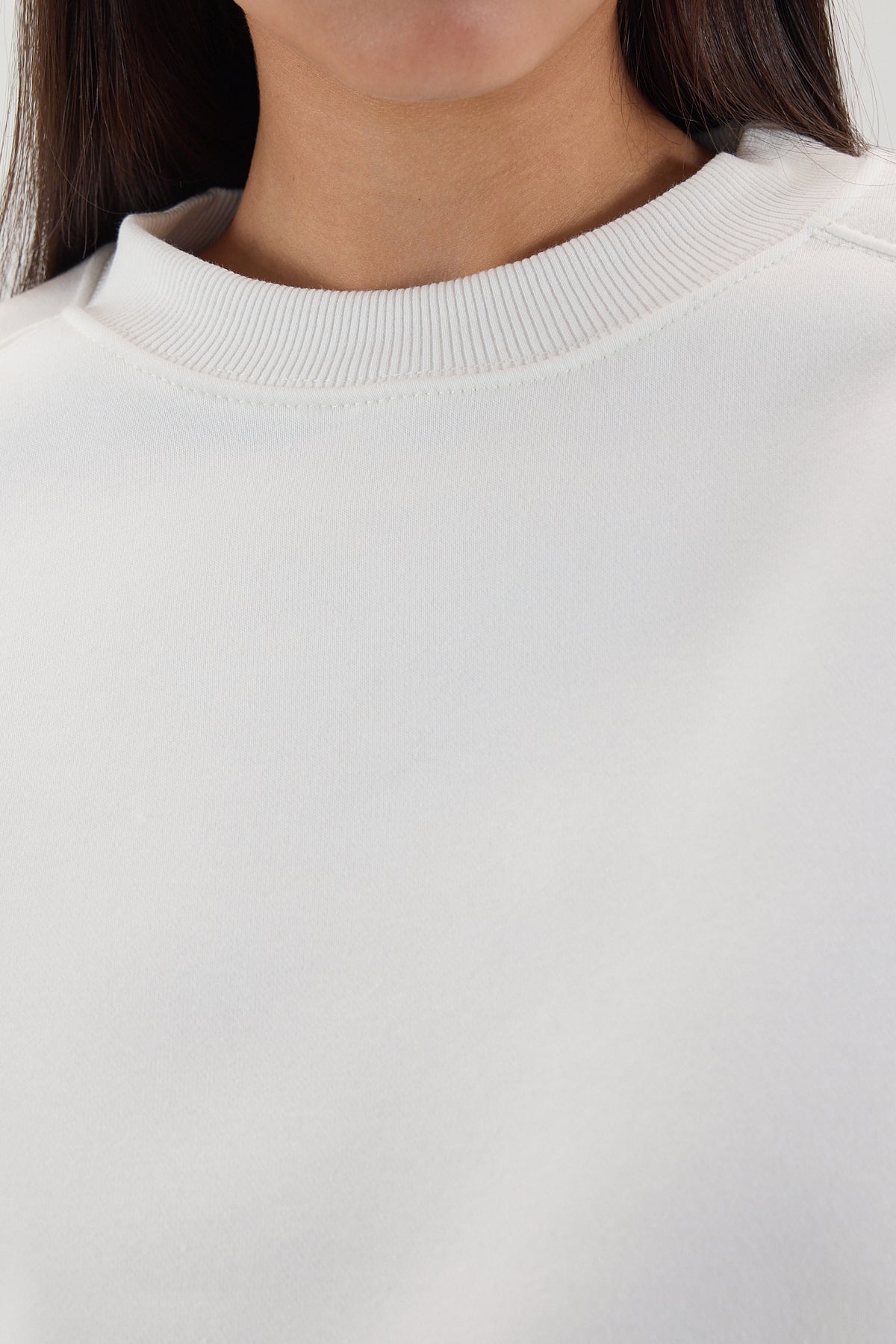 Ecru_Round-Neck-Basic-Sweatshirt-addax
