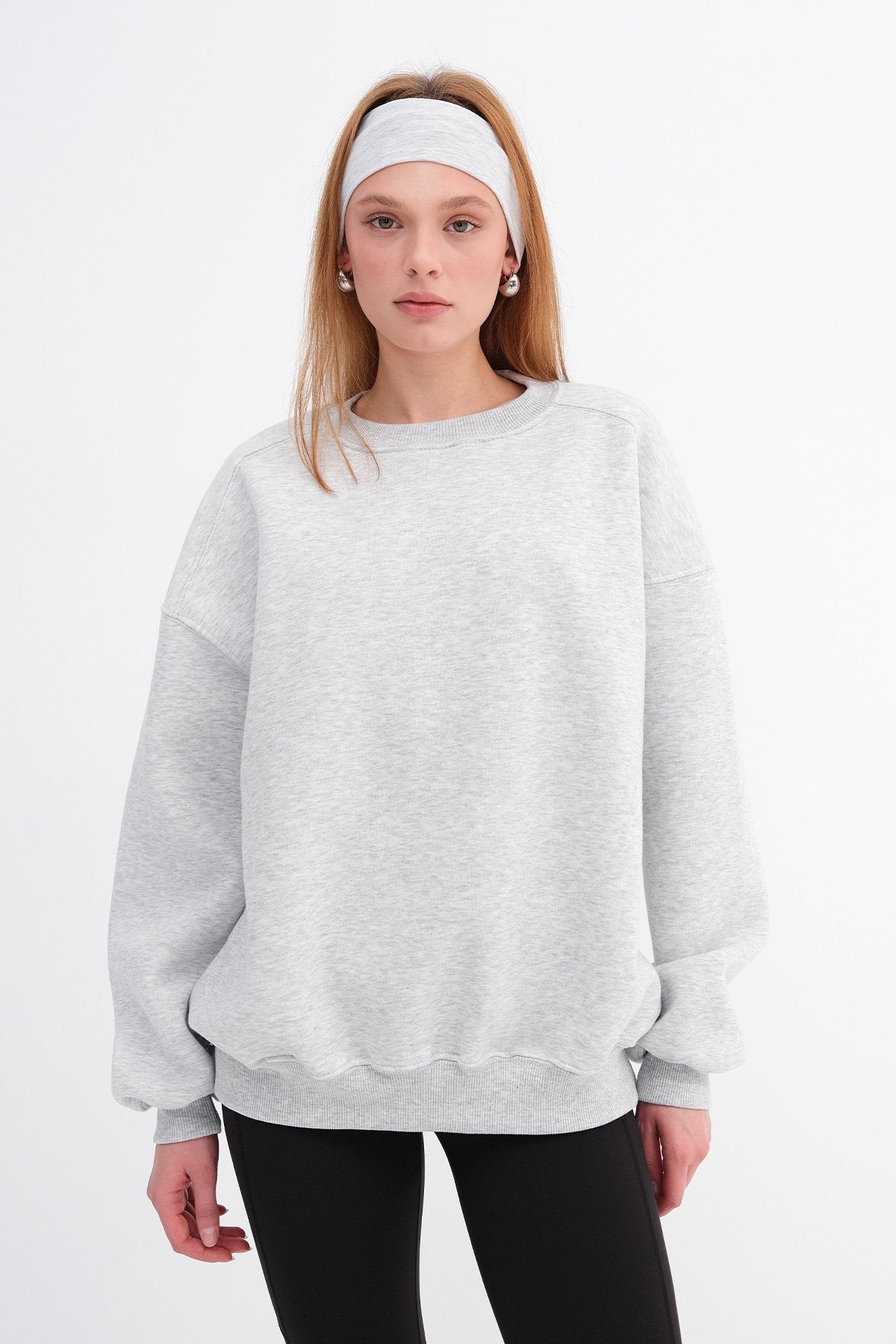 Snow-Melange_Round-Neck-Basic-Sweatshirt-addax