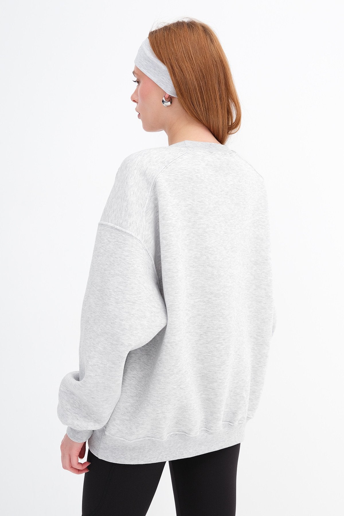 Snow-Melange_Round-Neck-Basic-Sweatshirt-addax