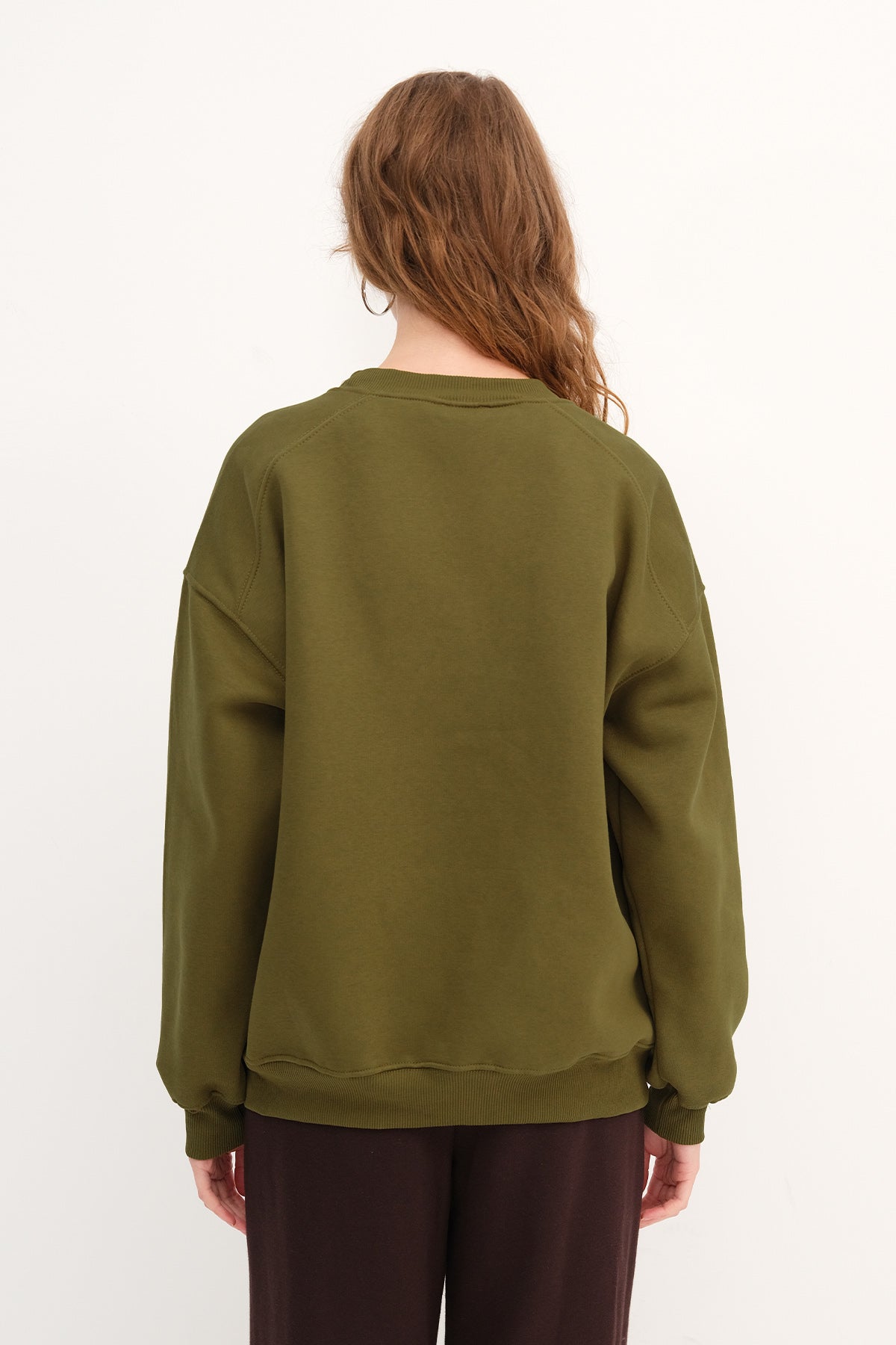 Olive_Round-Neck-Basic-Sweatshirt-addax