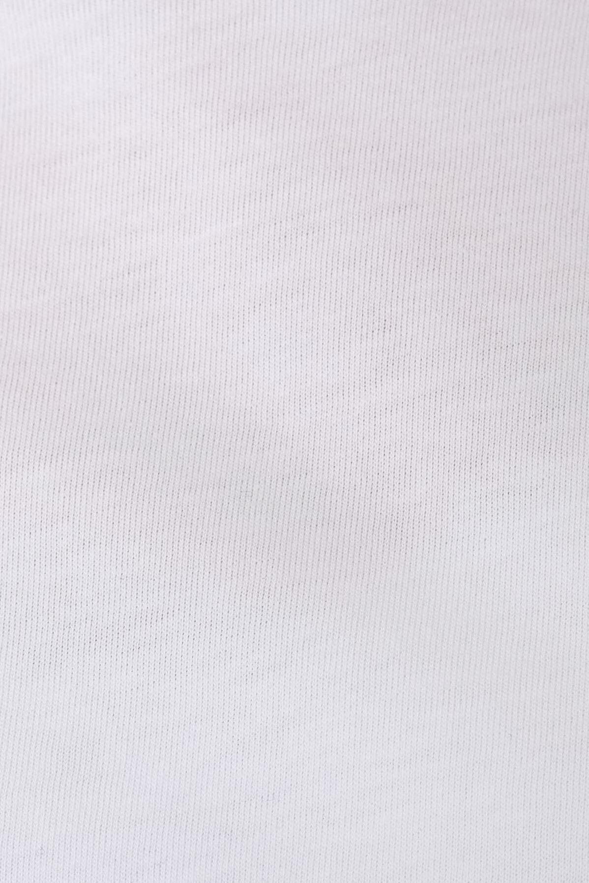 White_Basic-T-shirt-With-Round-Neck-addax