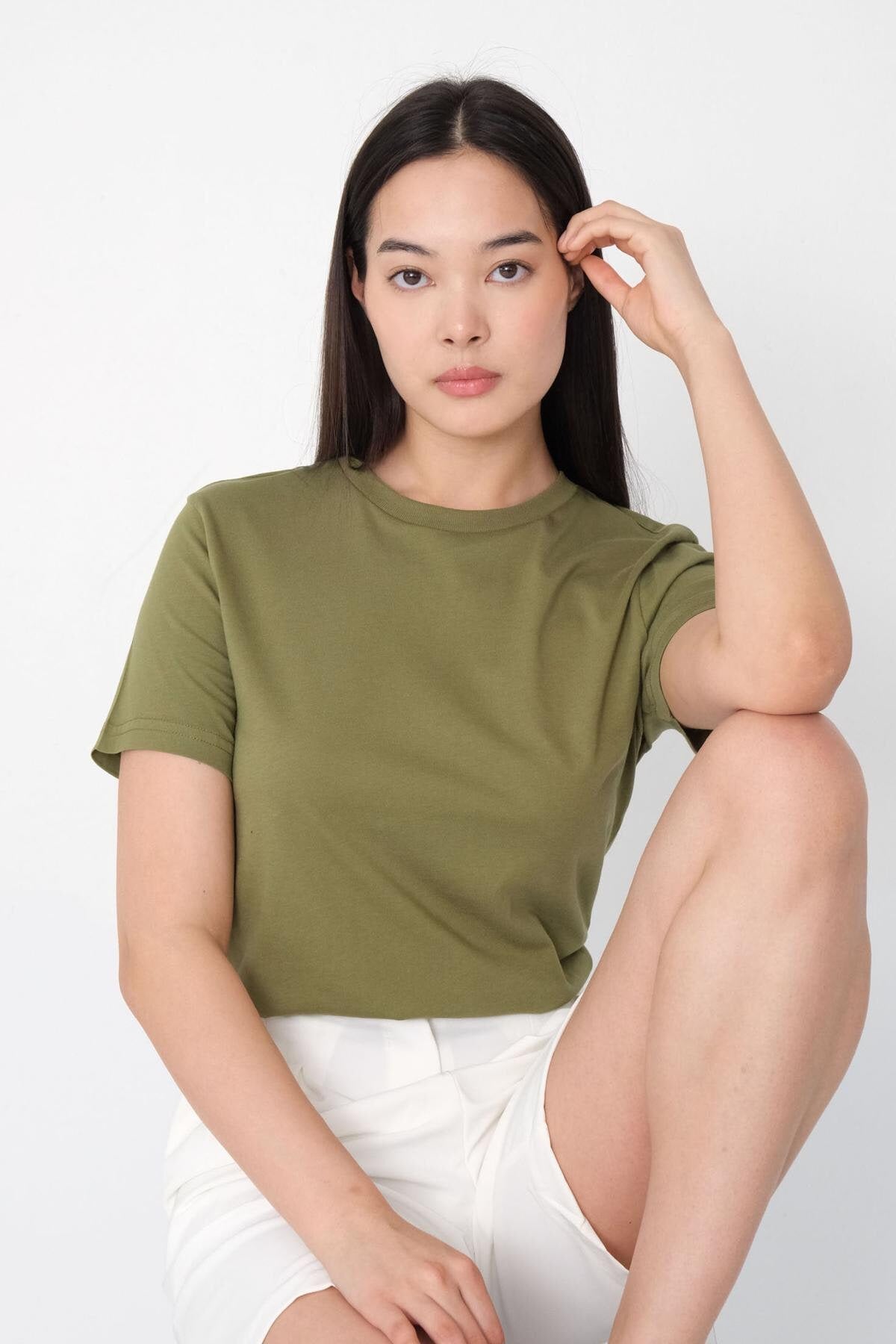 Green_Basic-T-shirt-With-Round-Neck-addax
