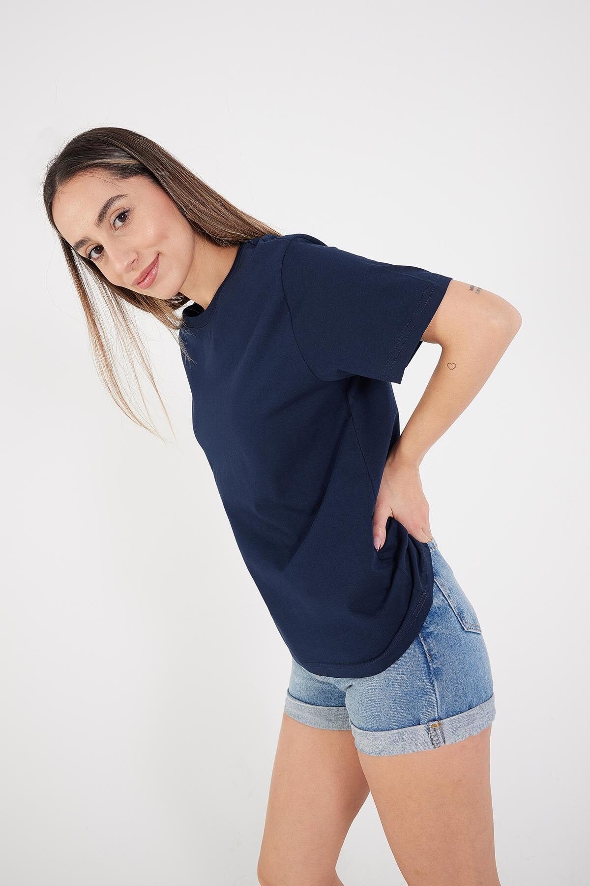 Night-Blue_Basic-T-shirt-With-Round-Neck-addax