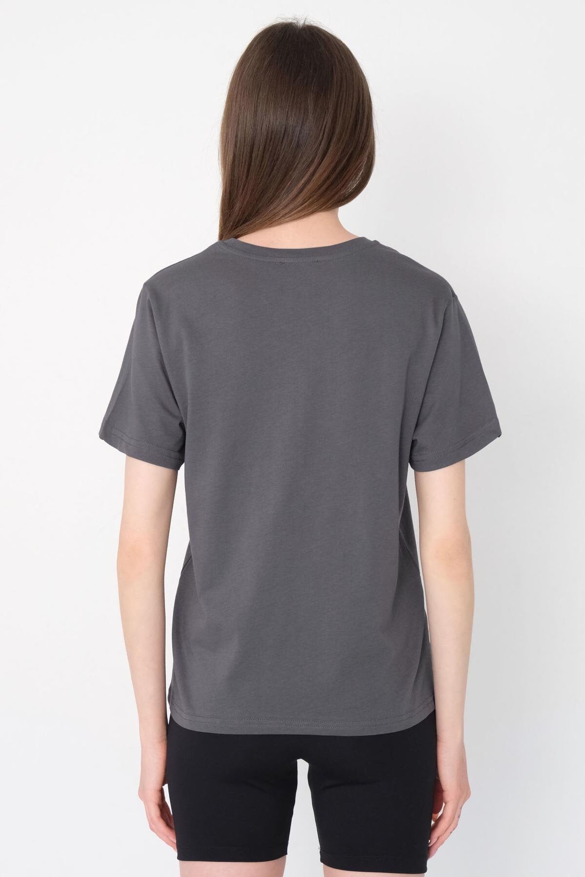 Lead-Grey_Basic-T-shirt-With-Round-Neck-addax