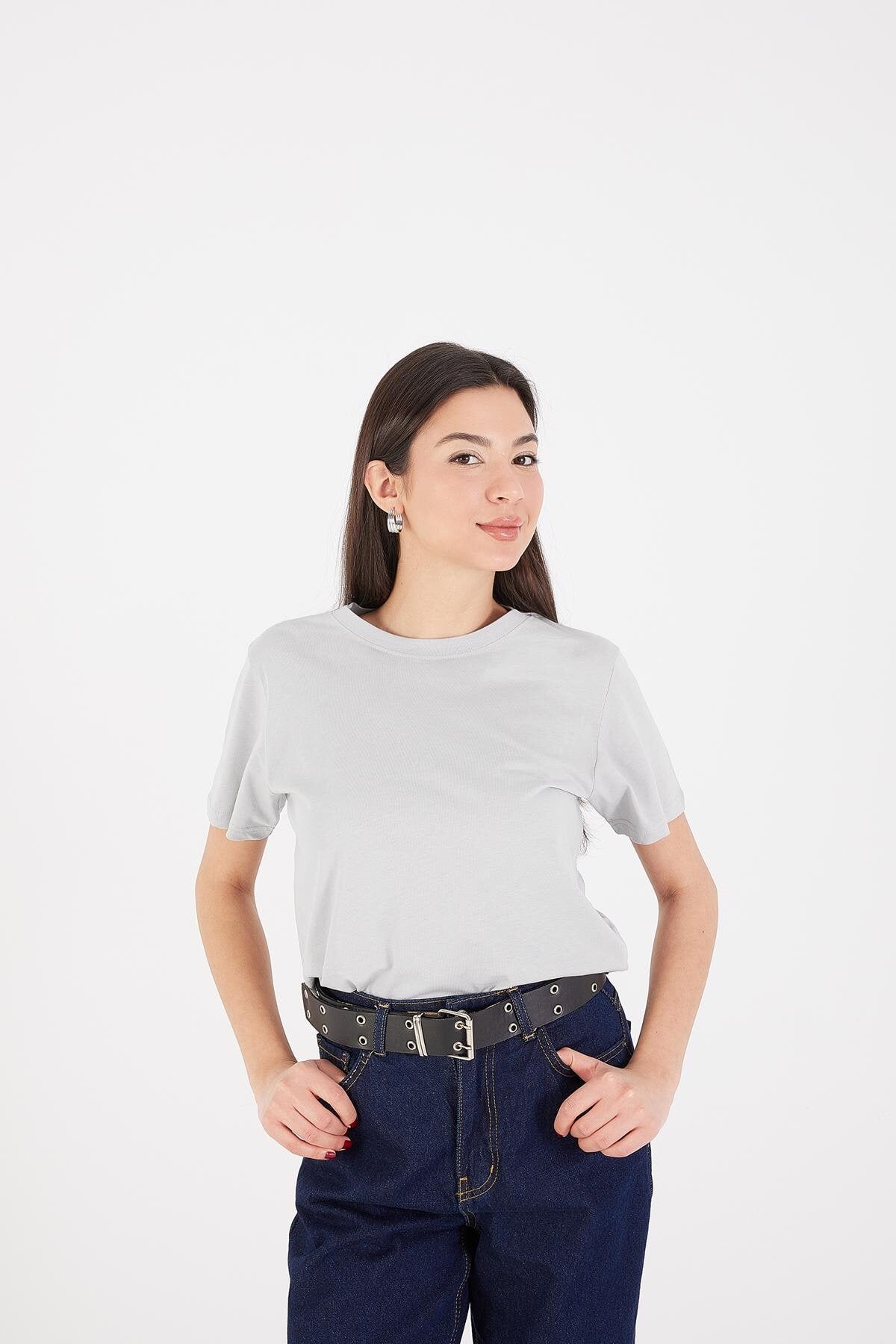 New-Grey_Basic-T-shirt-With-Round-Neck-addax