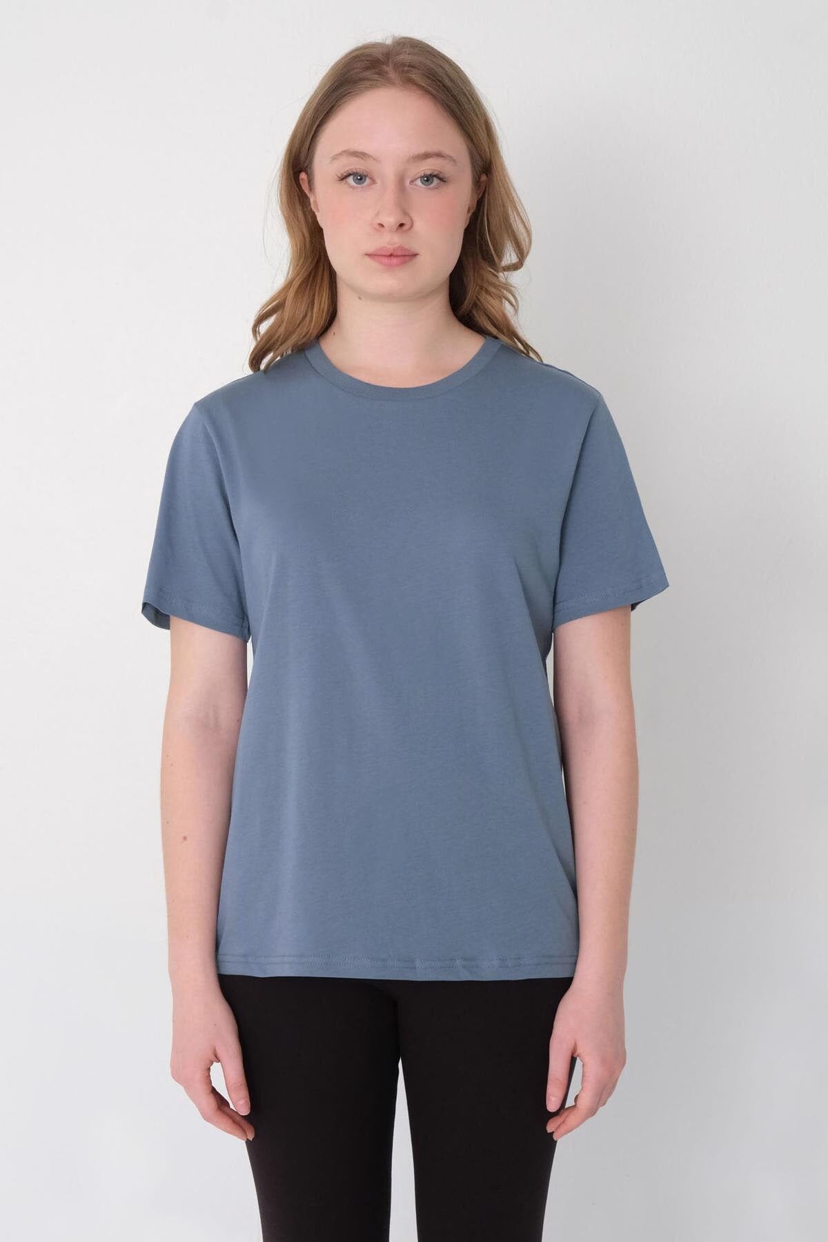 Light-Indigo_Basic-T-shirt-With-Round-Neck-addax