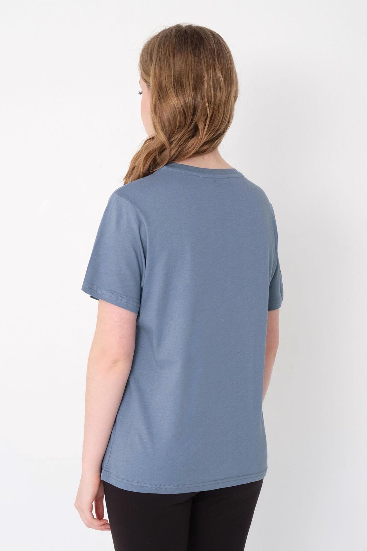 Light-Indigo_Basic-T-shirt-With-Round-Neck-addax
