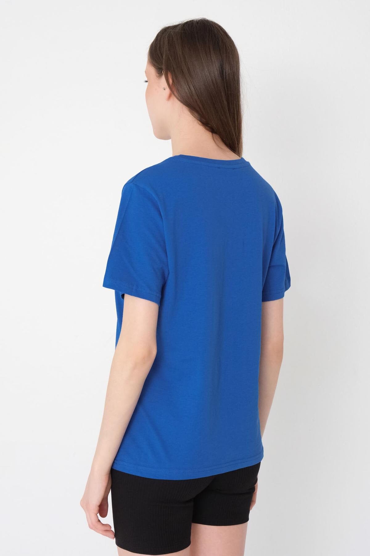 Sky-Blue_Basic-T-shirt-With-Round-Neck-addax