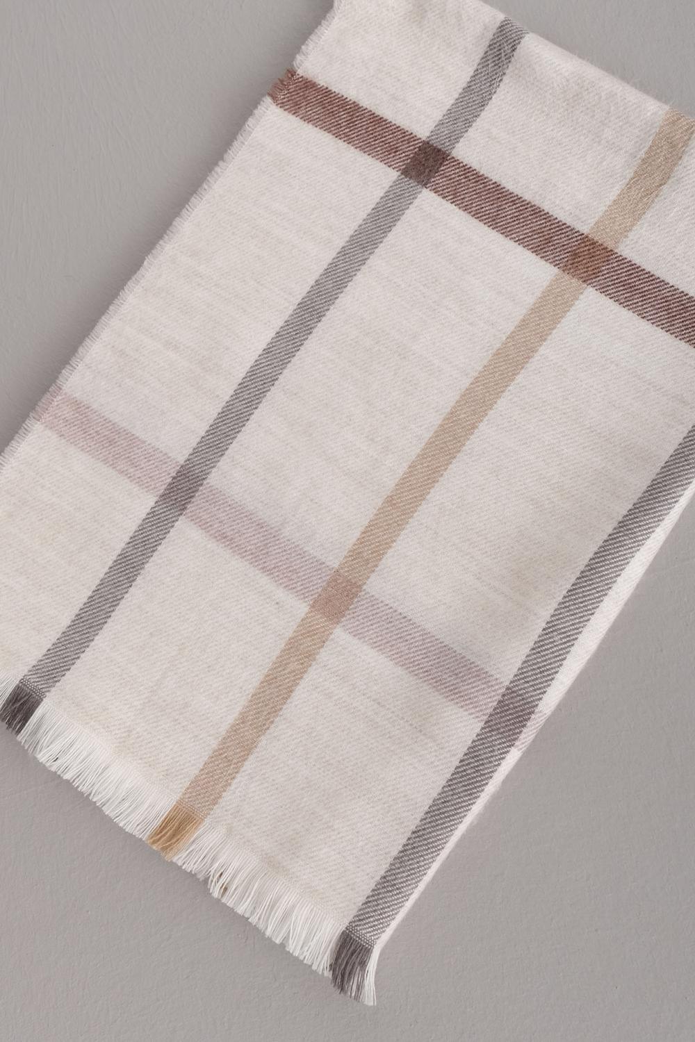 Stone_Reversible-Scarf-addax