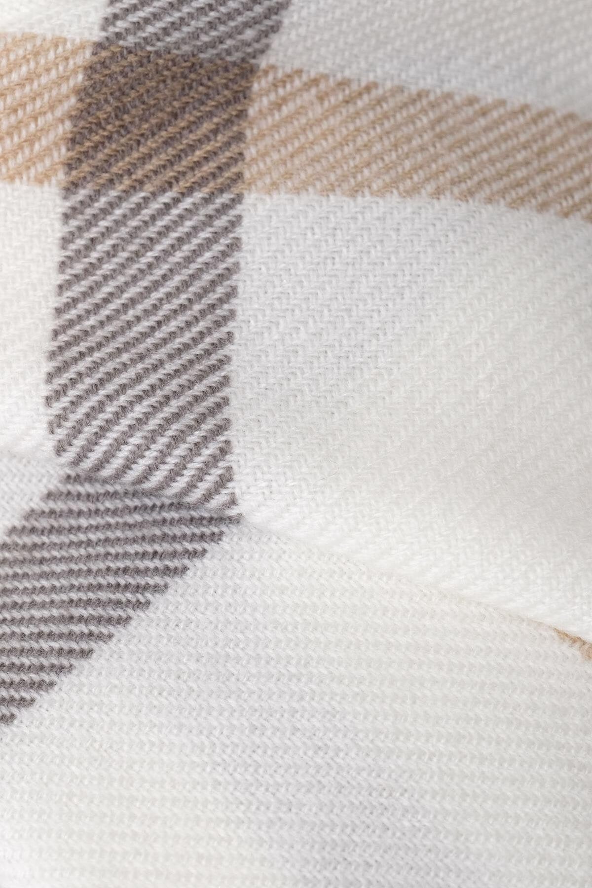 Ecru_Reversible-Scarf-addax