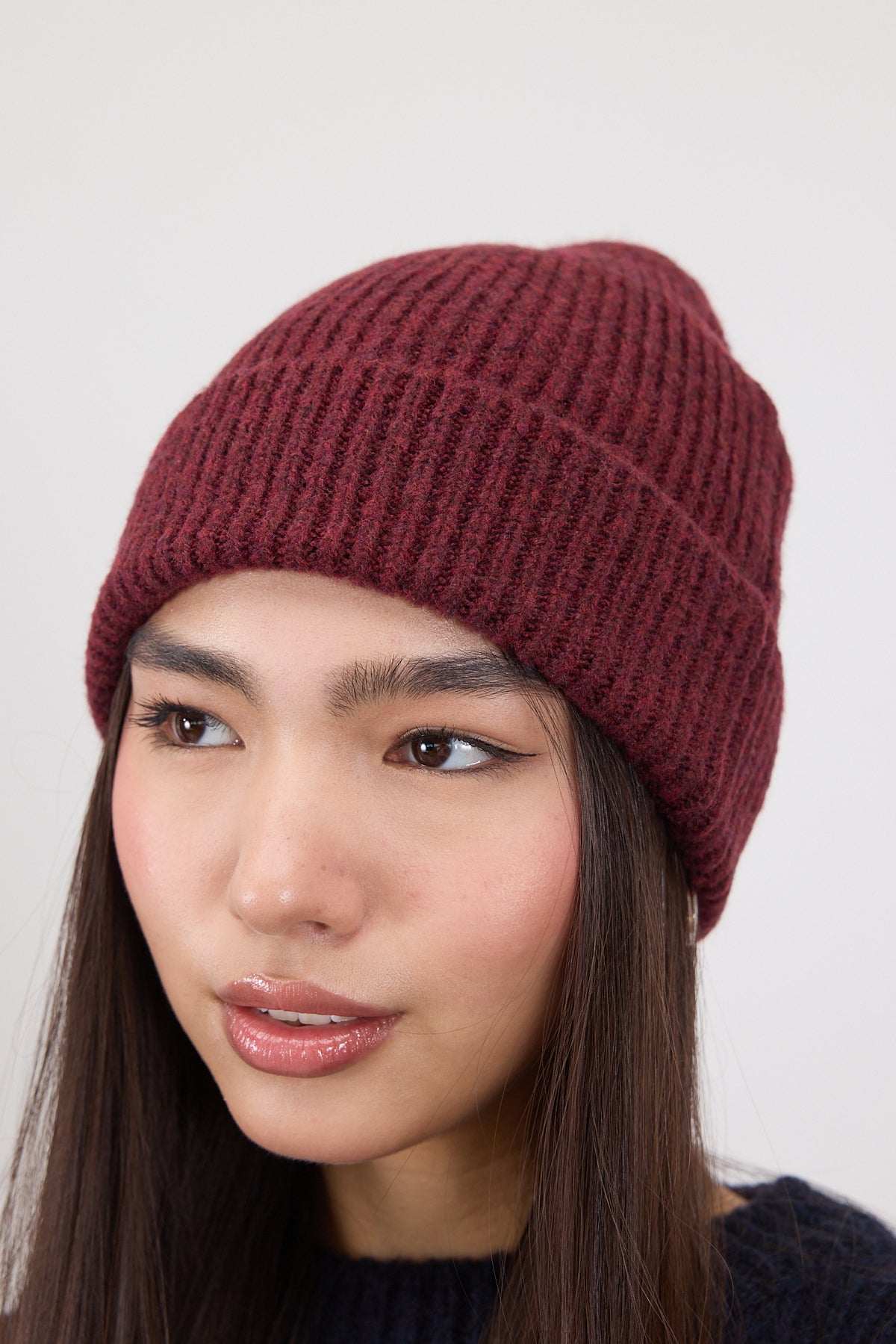 Burgundy_Beanie-addax