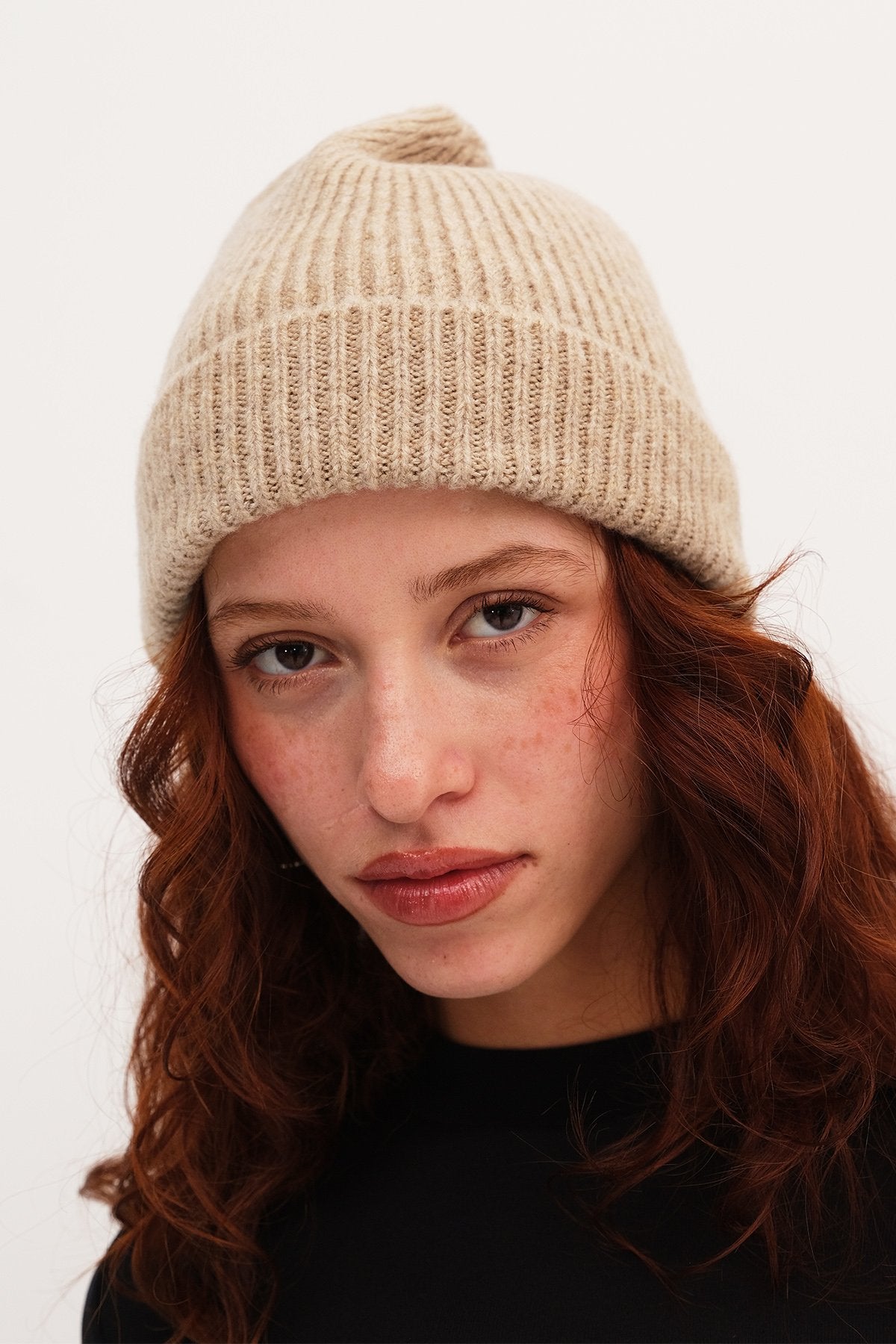 Beige_Beanie-addax