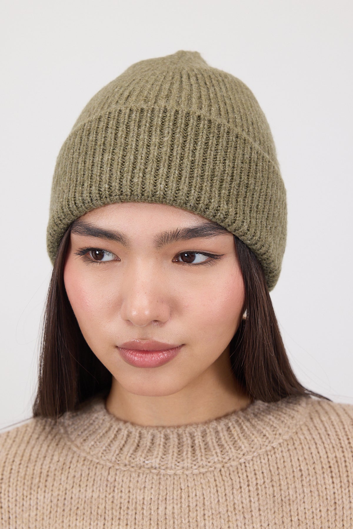 Oil-Green_Beanie-addax