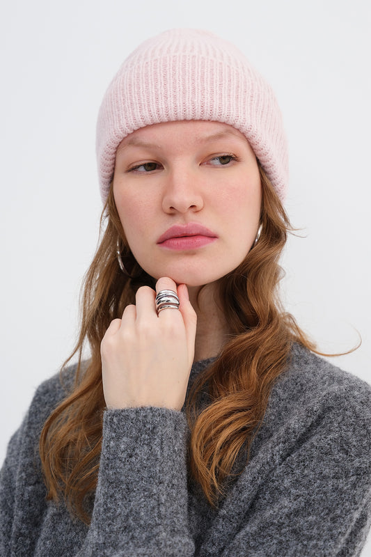 Lotus_Beanie-addax