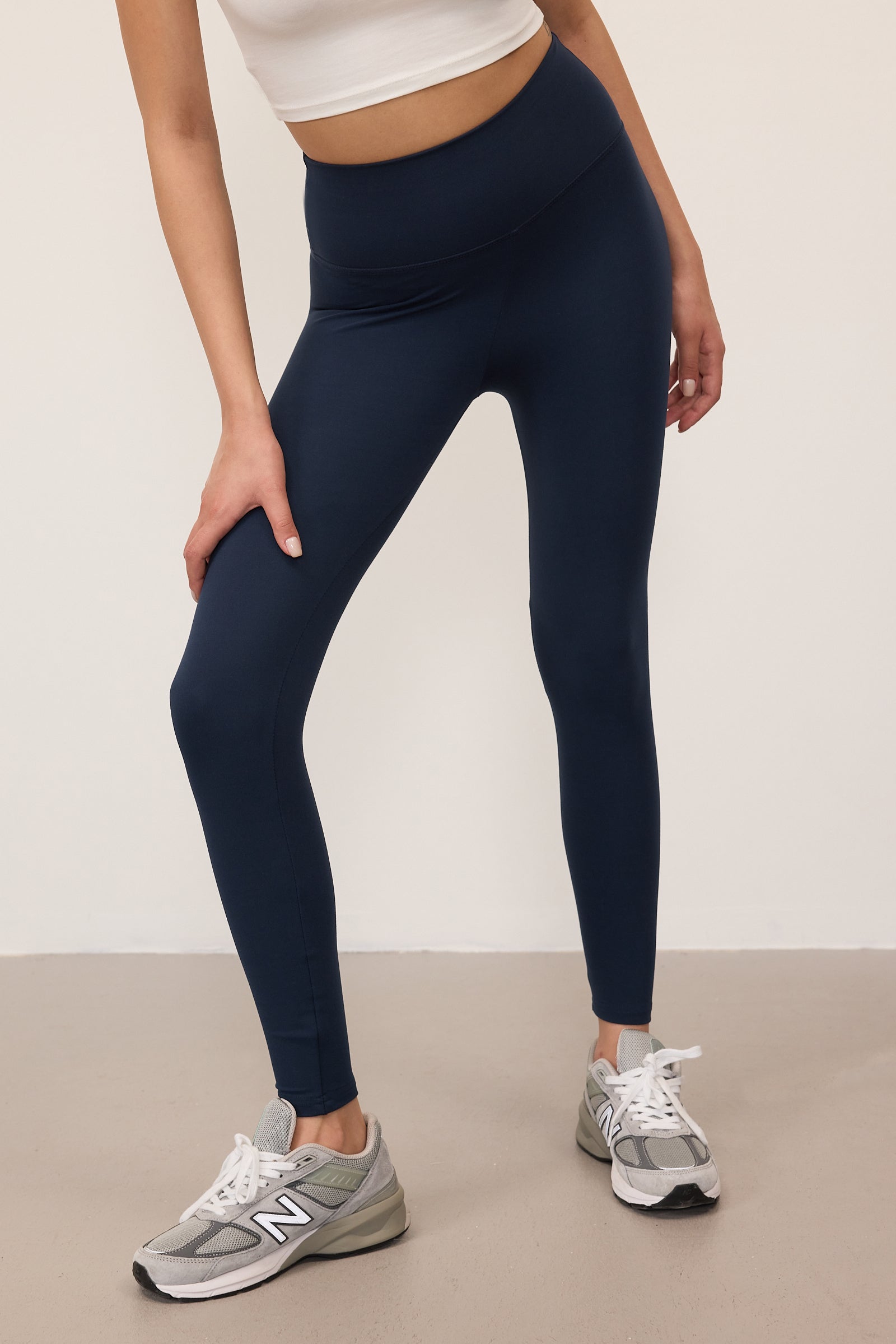 Dark-Night-Blue_High-Waist-Leggings-addax