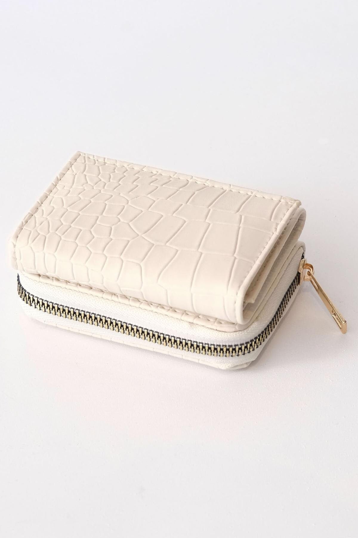 Beige_Wallet-addax