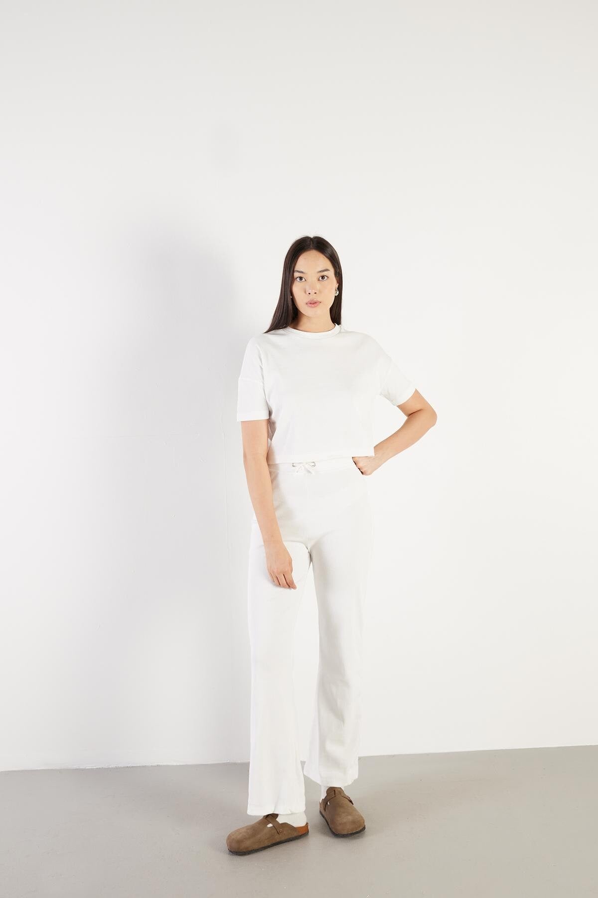 White_Short-Sleeve-Top-Bottom-Set-addax