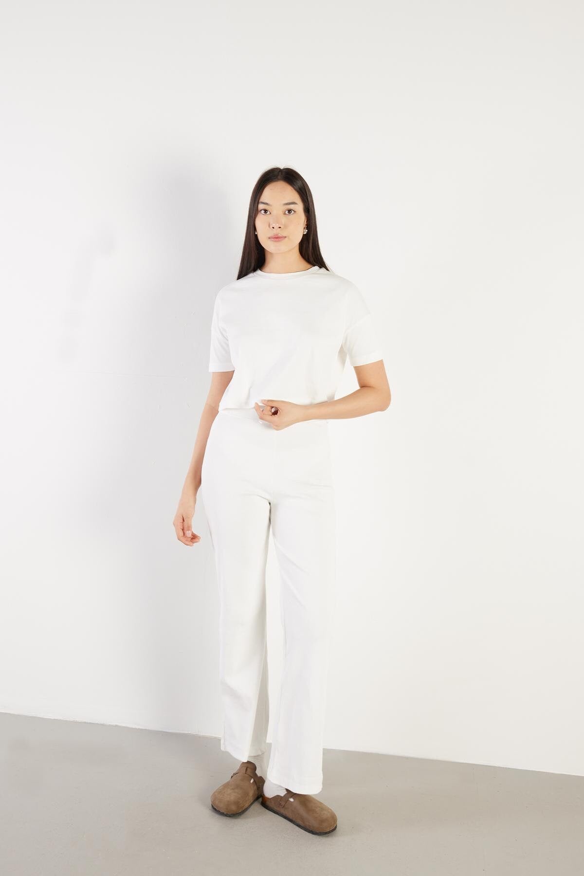 White_Short-Sleeve-Top-Bottom-Set-addax