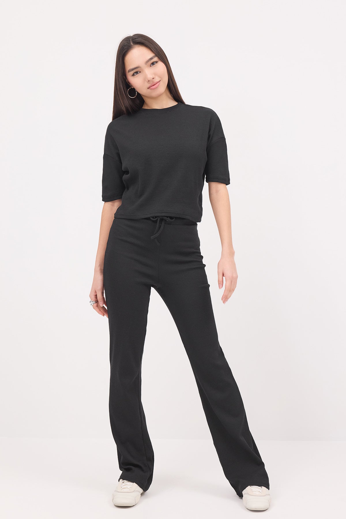 Black_Short-Sleeve-Top-Bottom-Set-addax