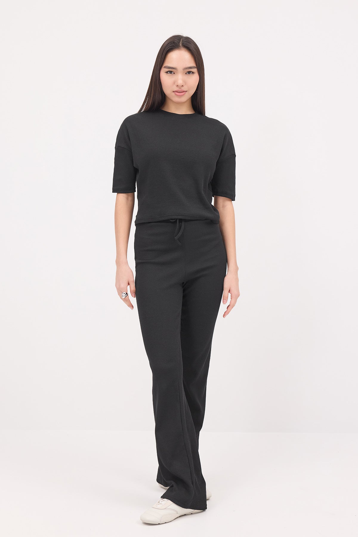 Black_Short-Sleeve-Top-Bottom-Set-addax