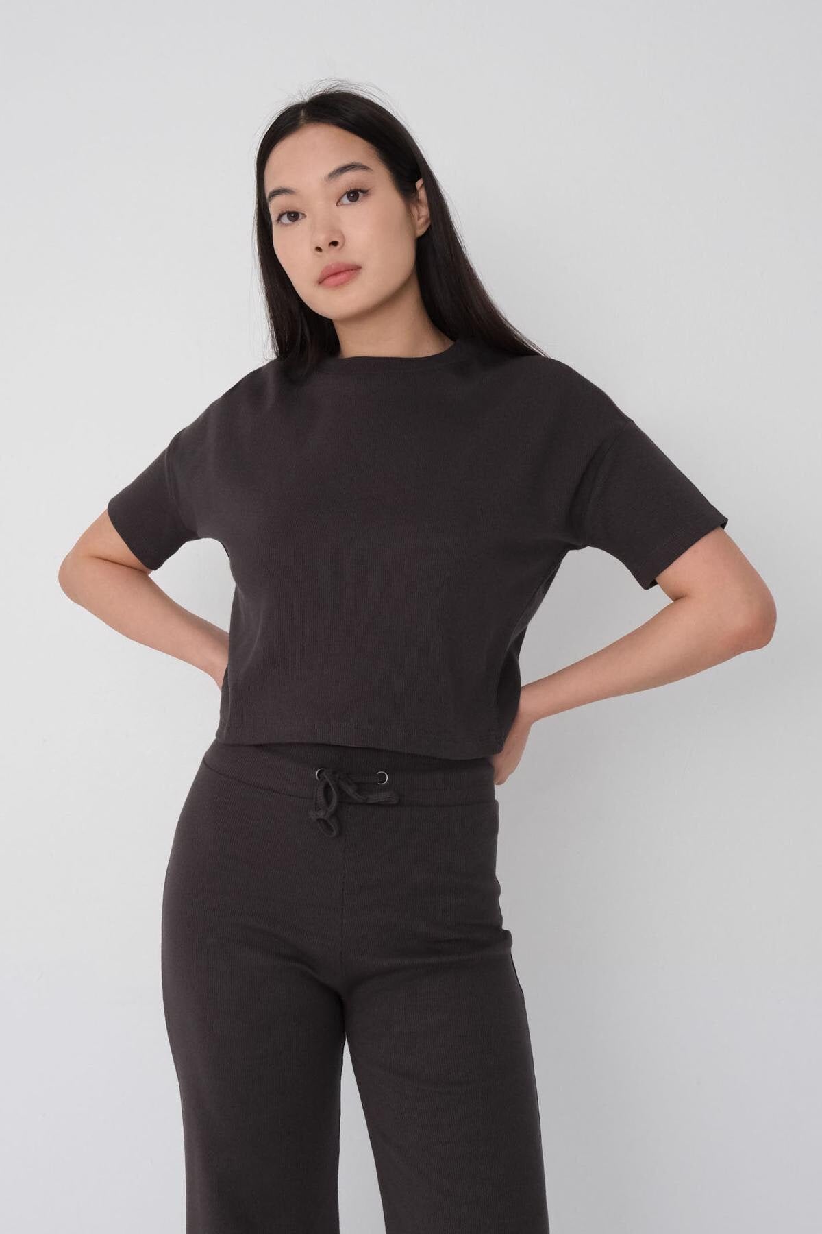 Lead-Grey_Short-Sleeve-Top-Bottom-Set-addax