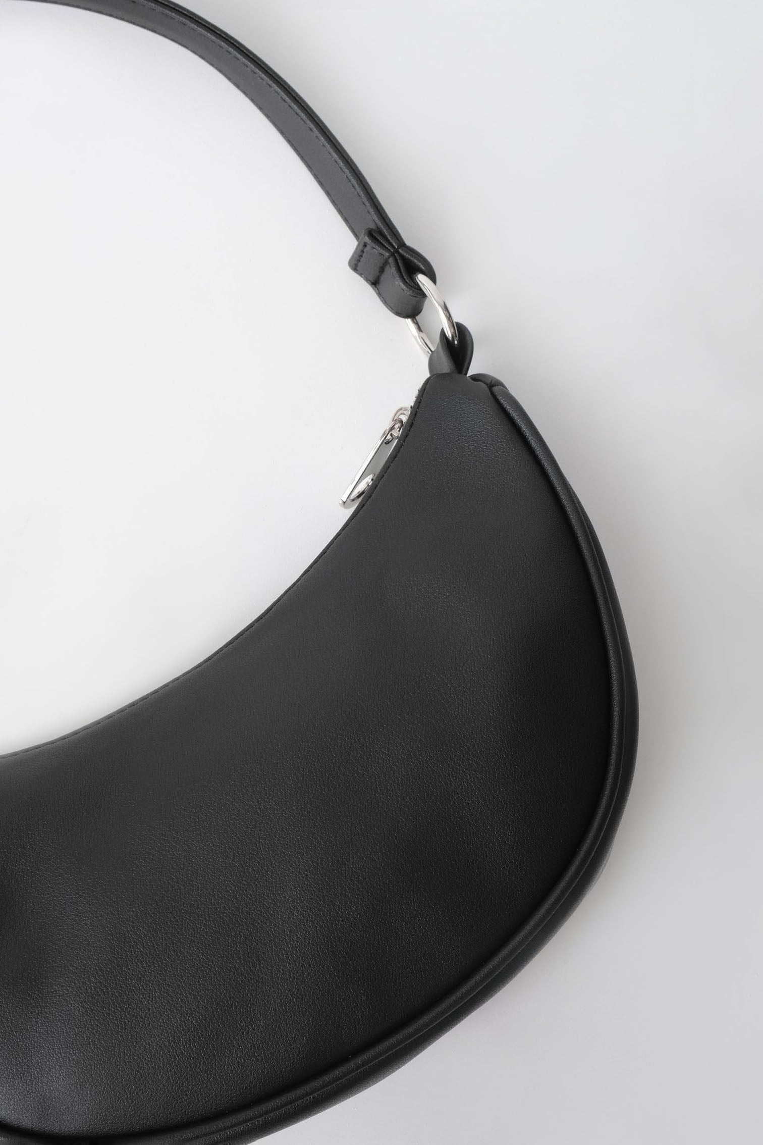 Black_Hand-And-Shoulder-Bag-addax