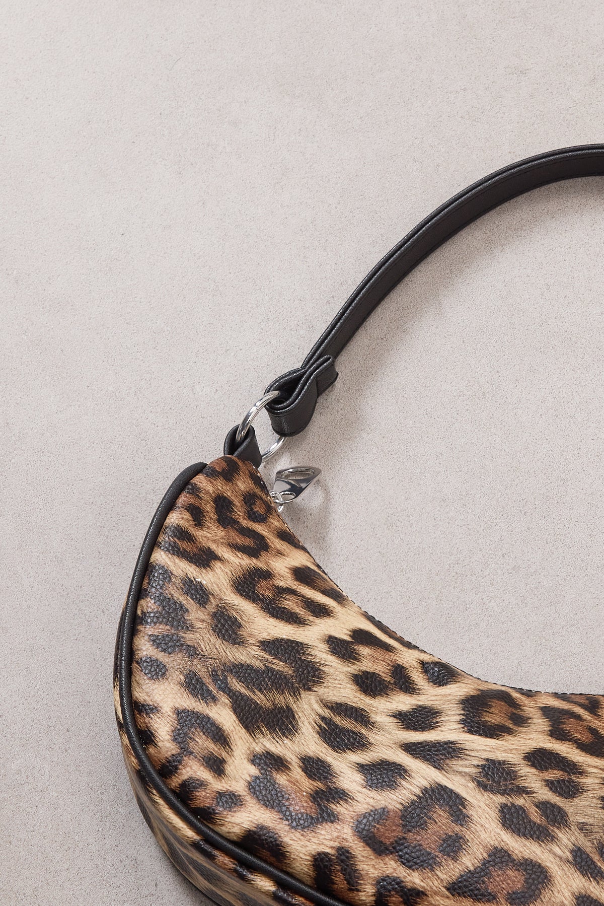 Leopard_Hand-And-Shoulder-Bag-addax