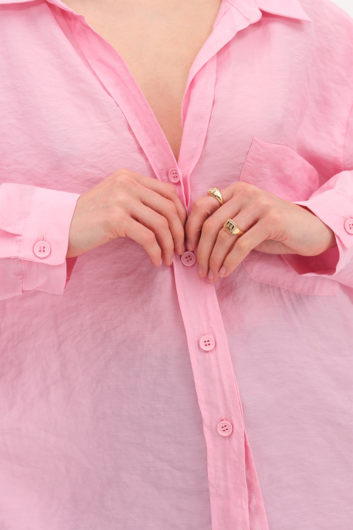 Light-Pink_Oversize-Shirt-With-Pocket-Detail-addax