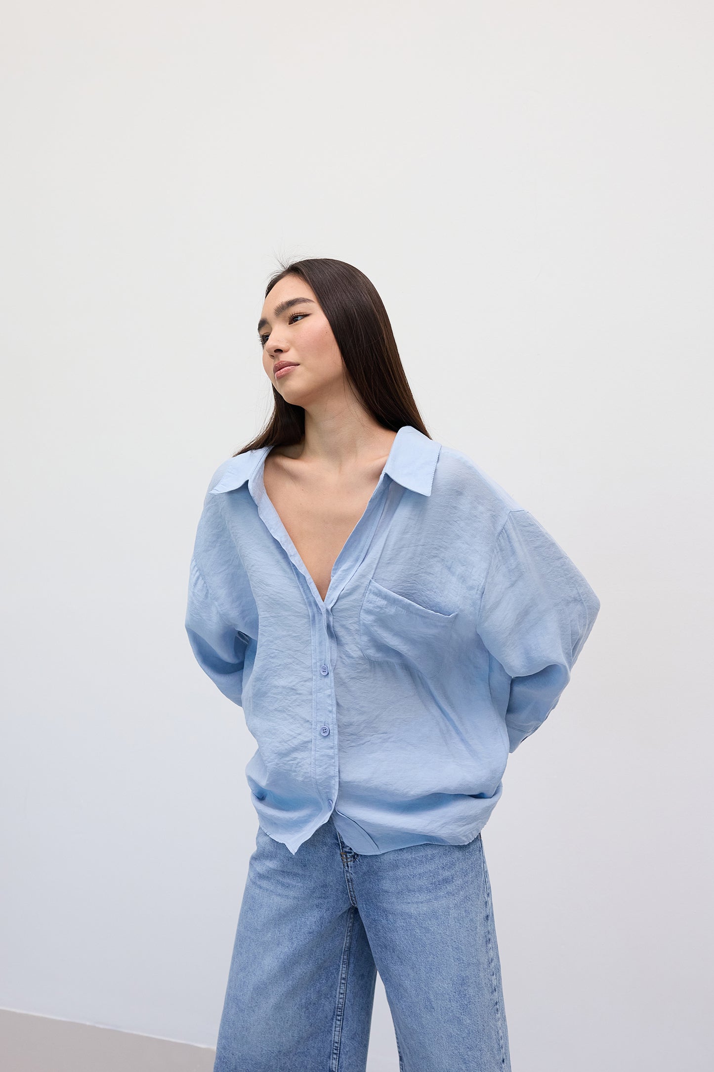 Light-Blue_Oversize-Shirt-With-Pocket-Detail-addax